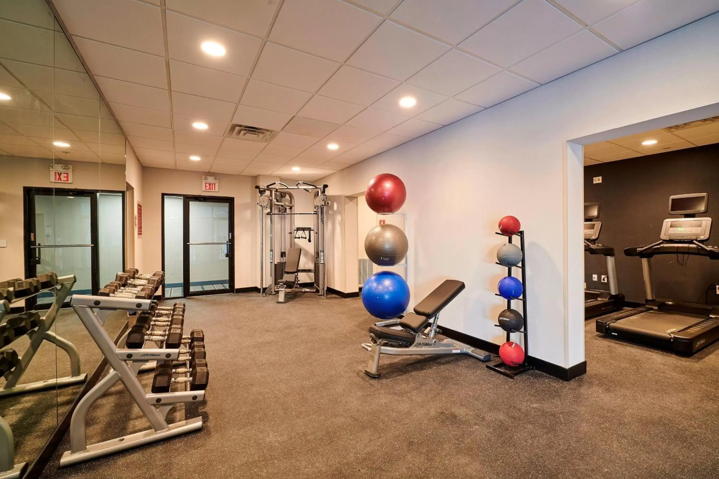 Fitness centre/facilities, Fitness Center/Facilities in Four Points by Sheraton Cleveland-Eastlake