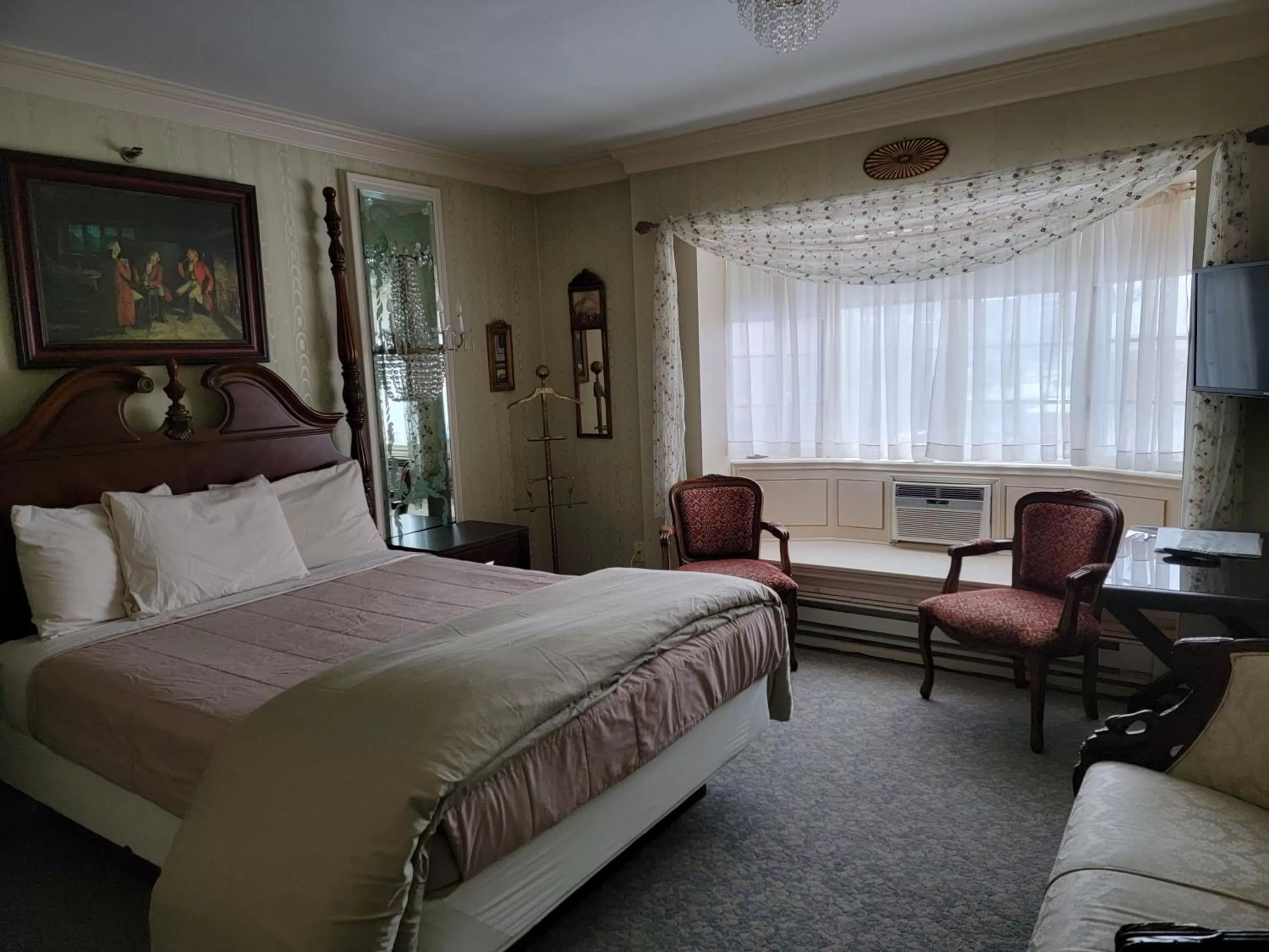 Bedroom, Bed in Lowell Inn