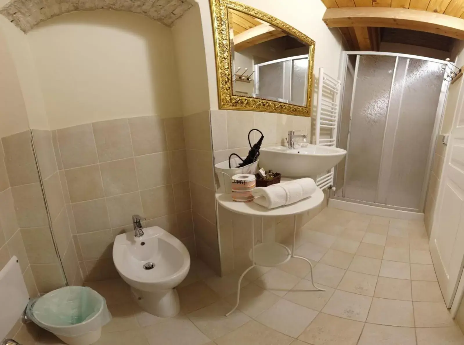 Shower, Bathroom in Residenza delle Grazie