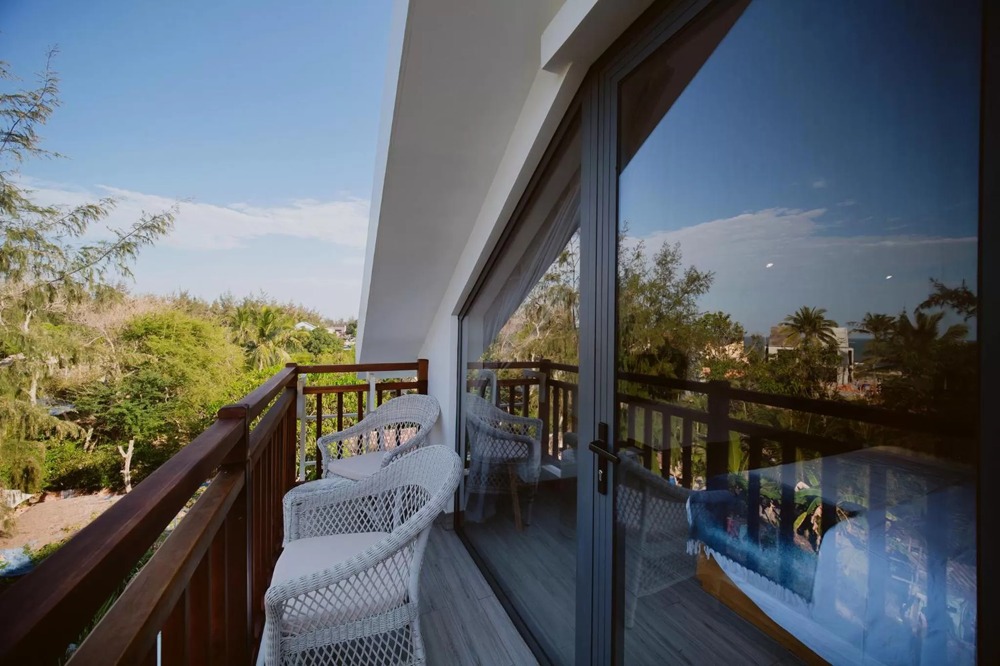 Balcony/Terrace in The Watermark Beachside Hotel