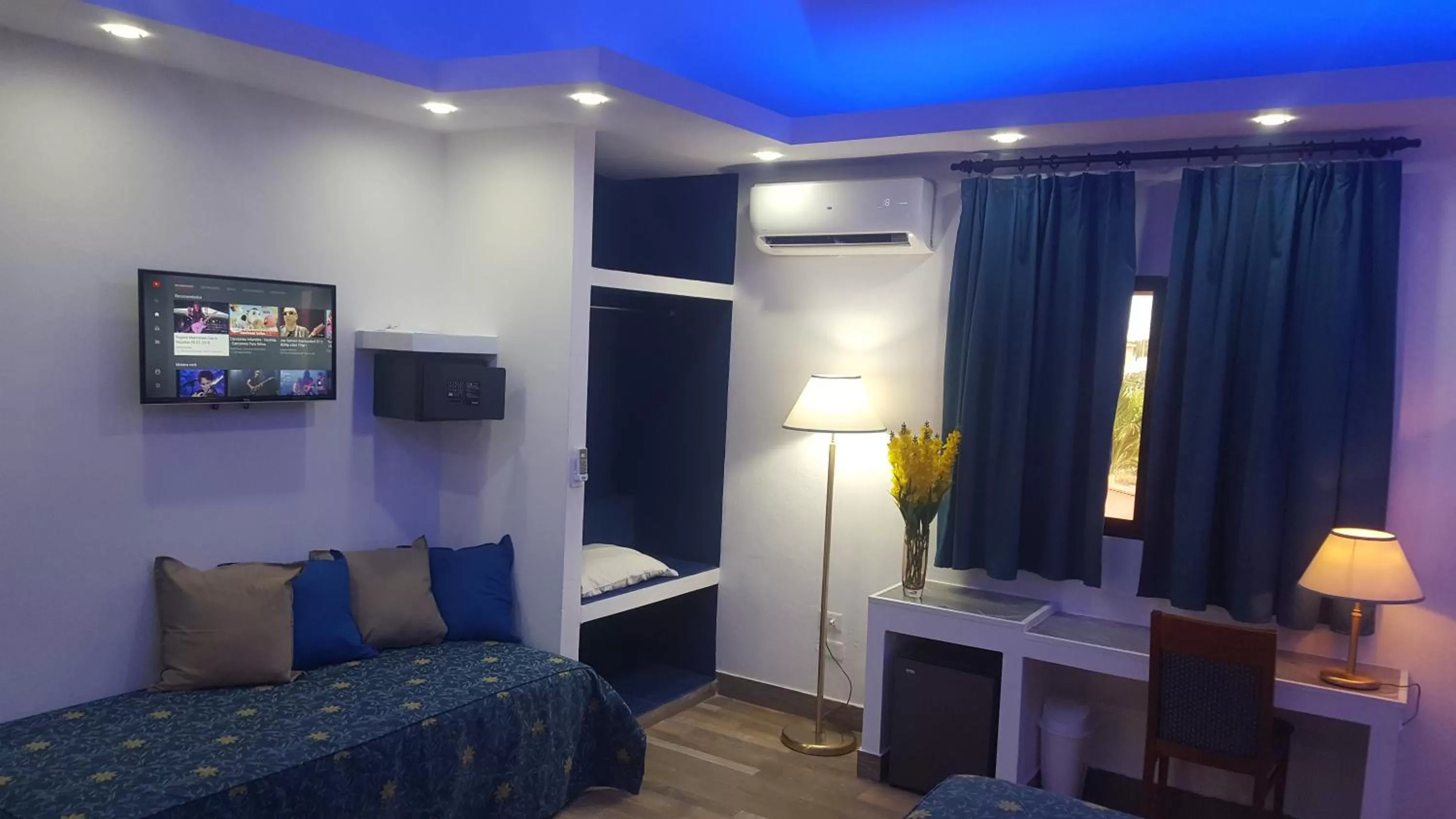 Bed in Hotel El Dorado