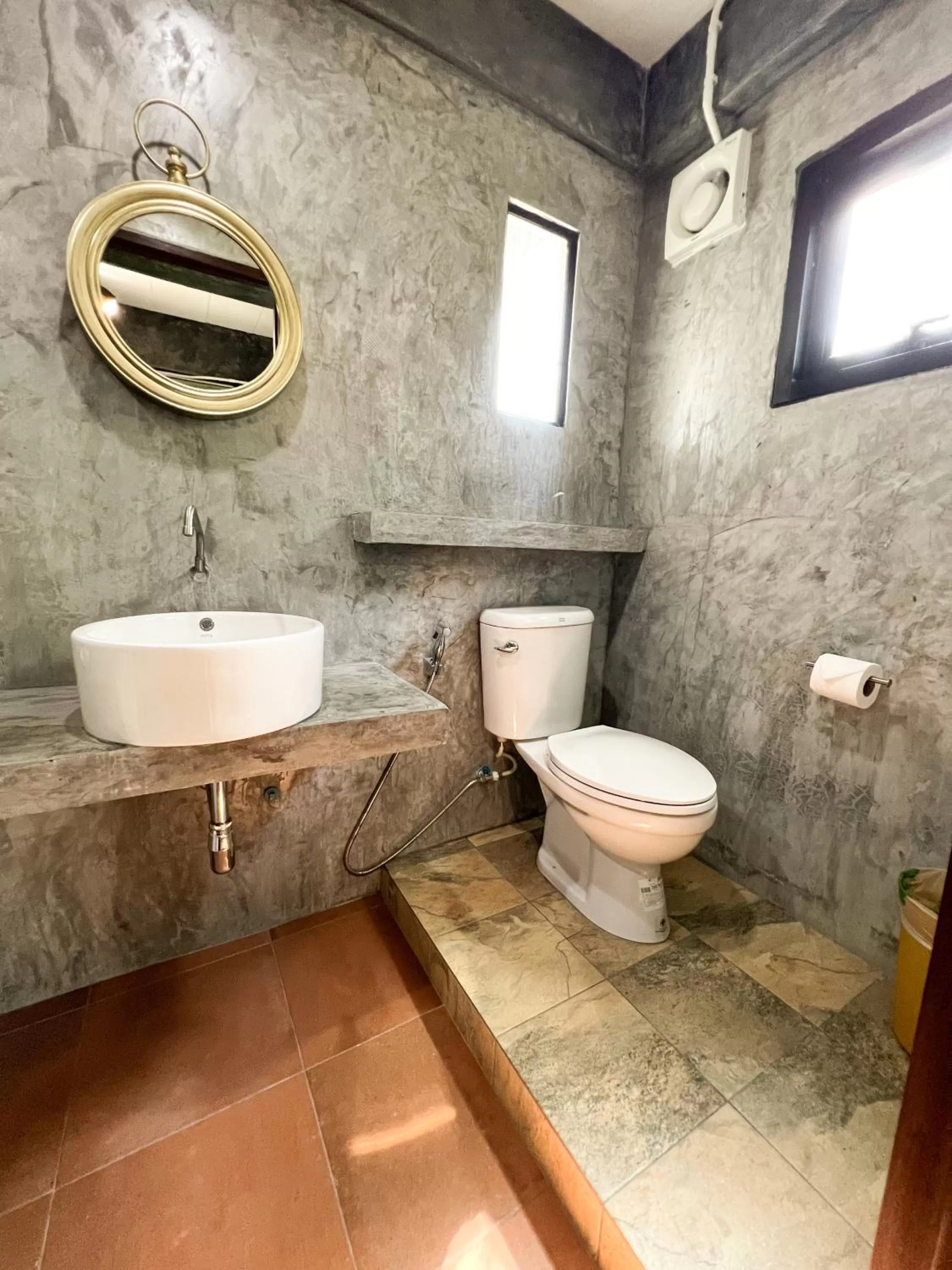 Toilet in Aonang Third Place Hometel