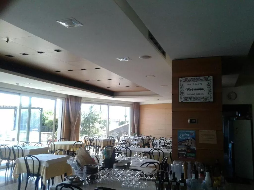 Restaurant/places to eat in Locanda del Lago Rosmunda