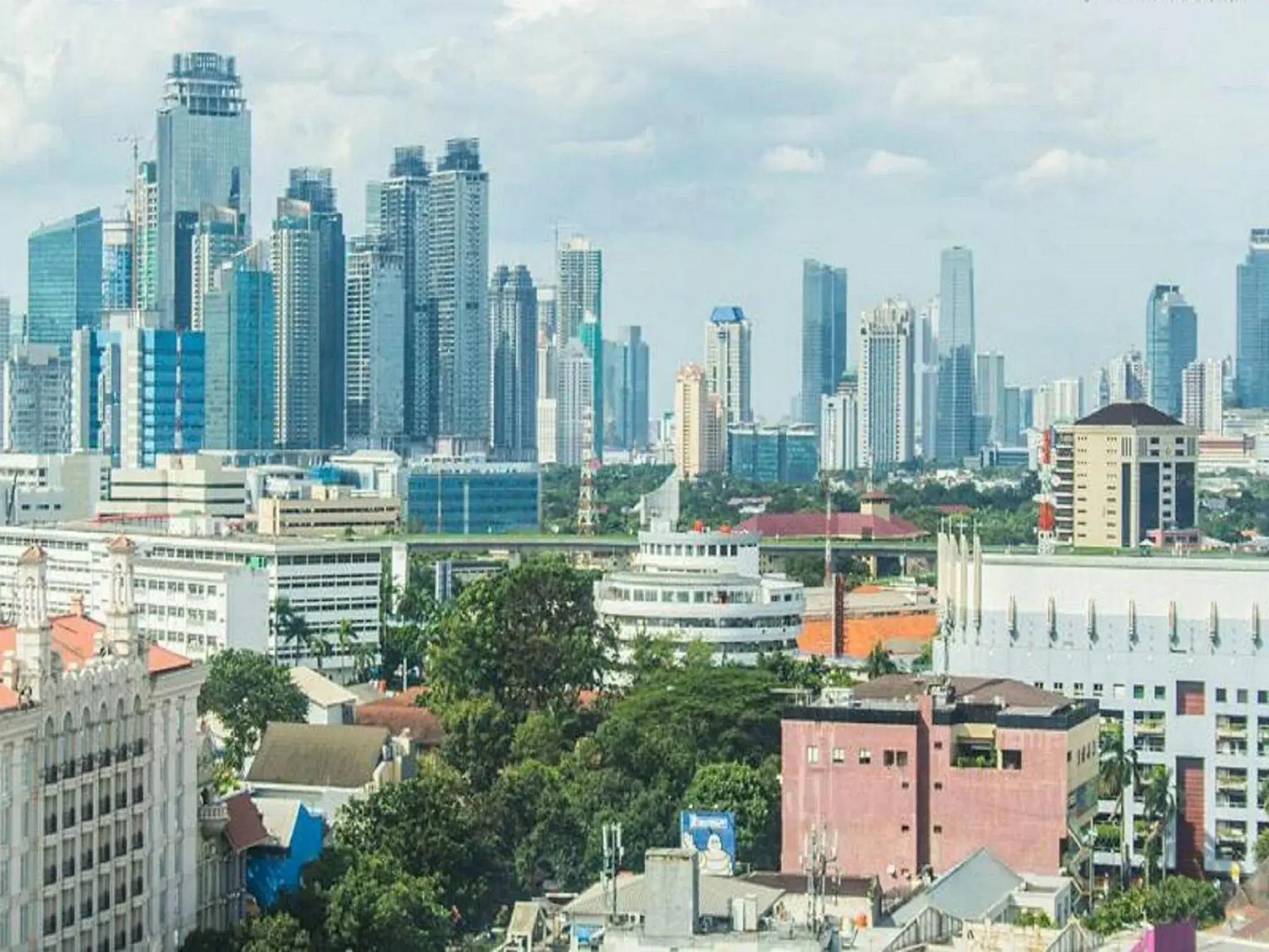 City view in Oakwood Suites La Maison Jakarta