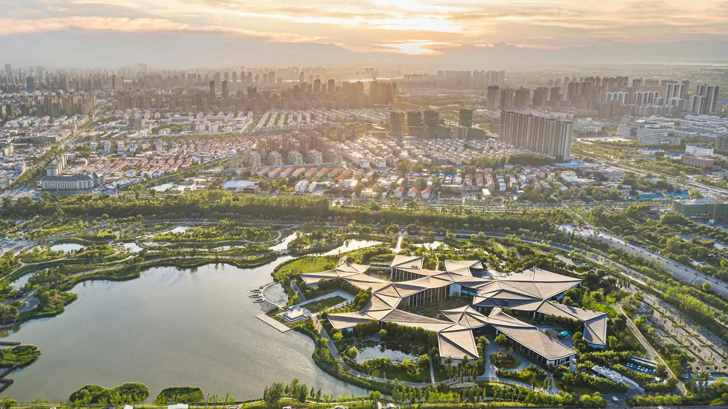 Off site, Bird's-eye View in Pullman Kaifeng Jianye