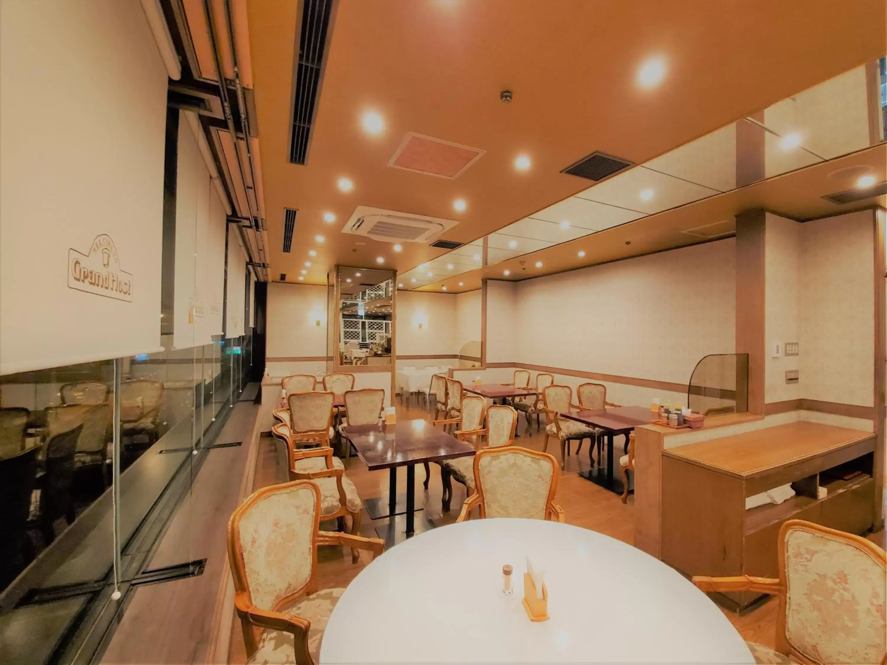 Restaurant/Places to Eat in APA Hotel Komatsu Grand