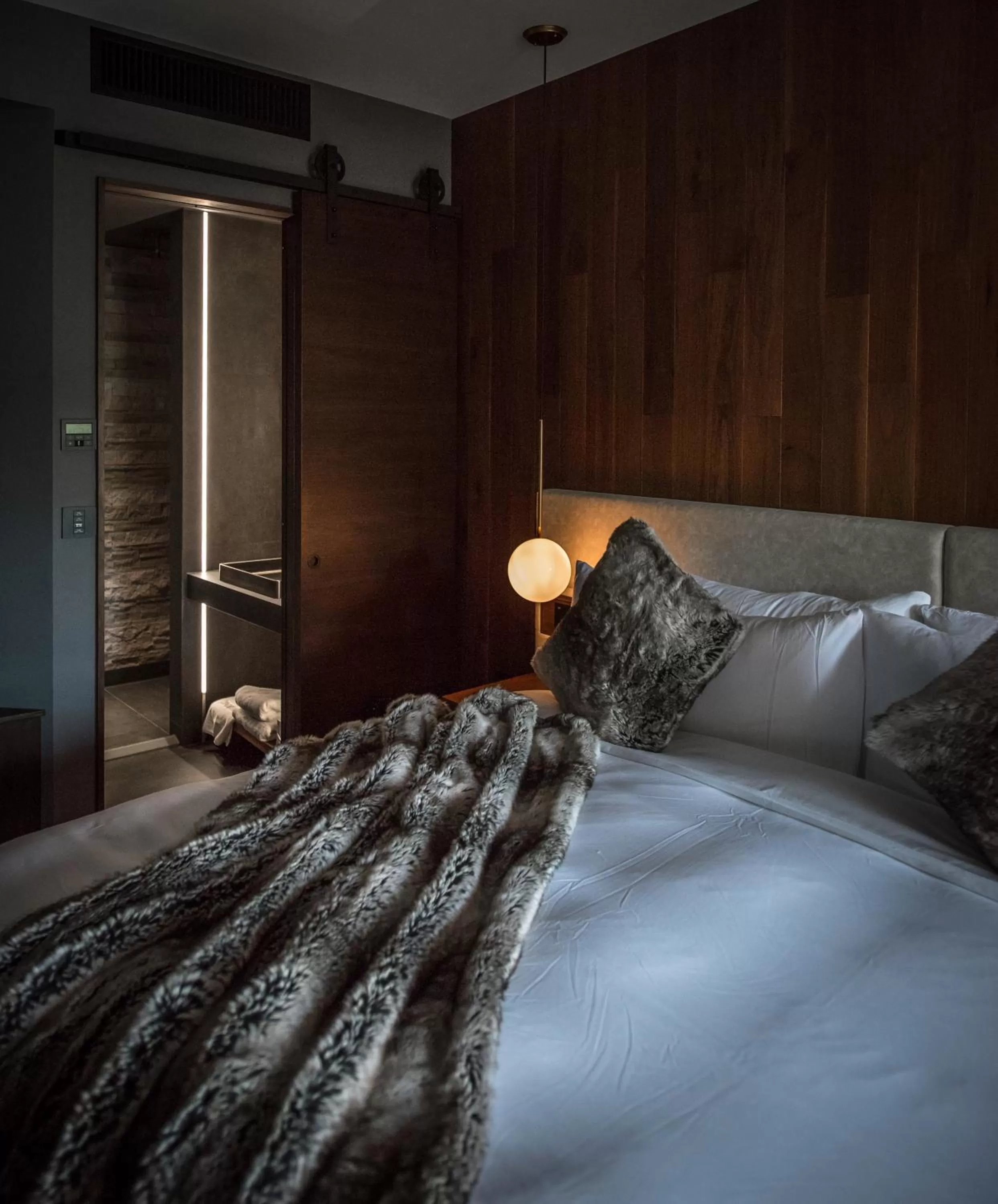 Bedroom, Bed in Cave Hotel & Golf Resort