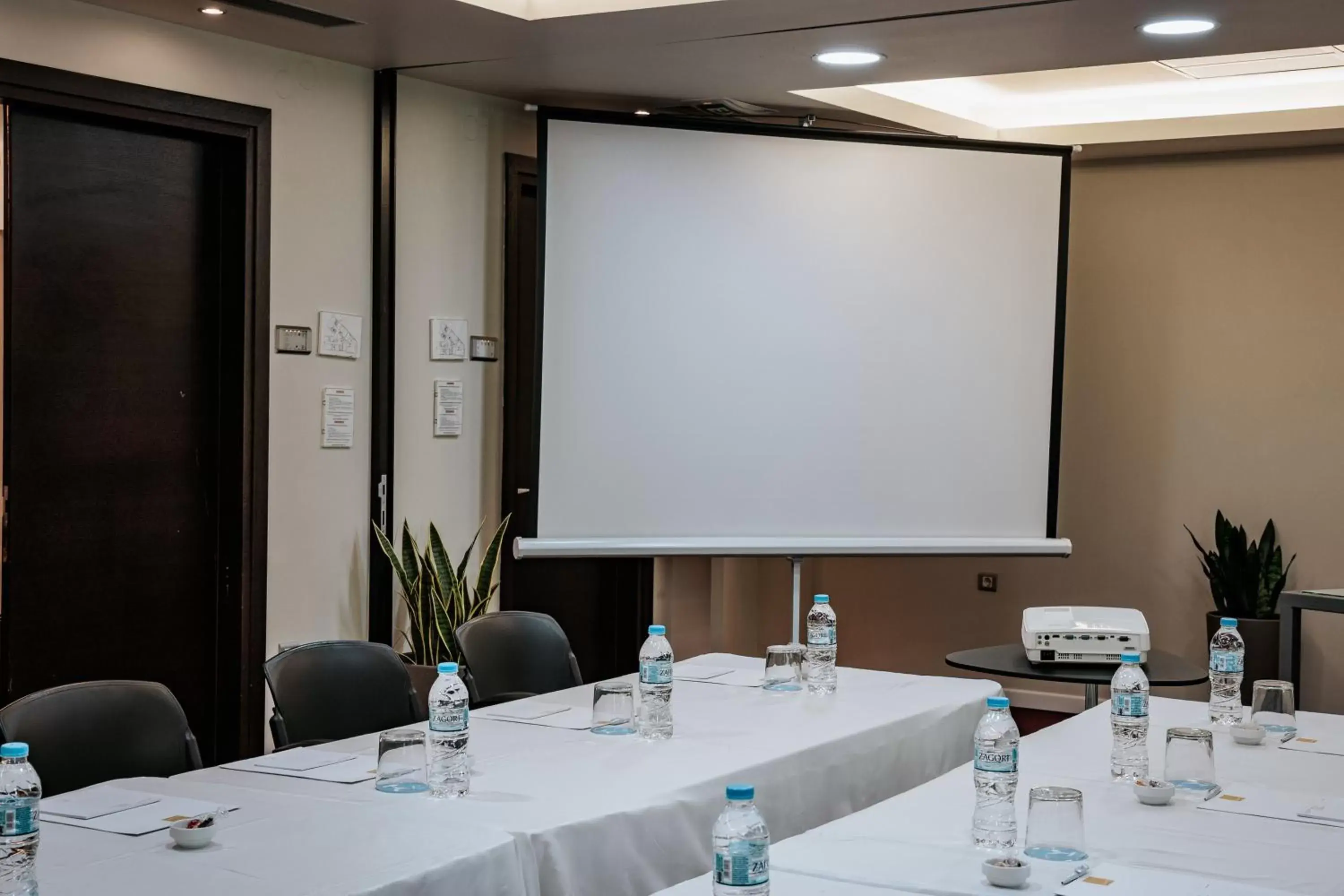 Meeting/conference room in Domotel Olympia