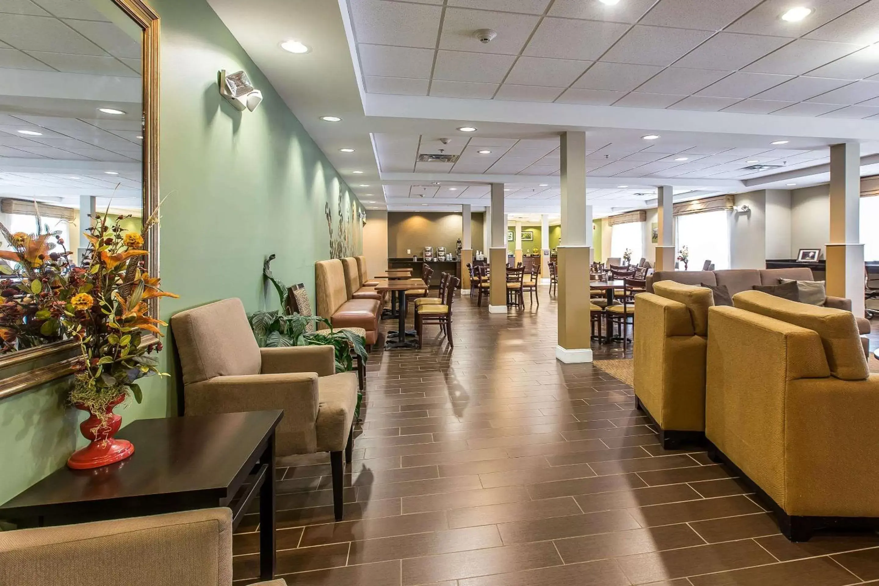 Lobby or reception, Restaurant/Places to Eat in Sleep Inn & Suites Mount Olive North