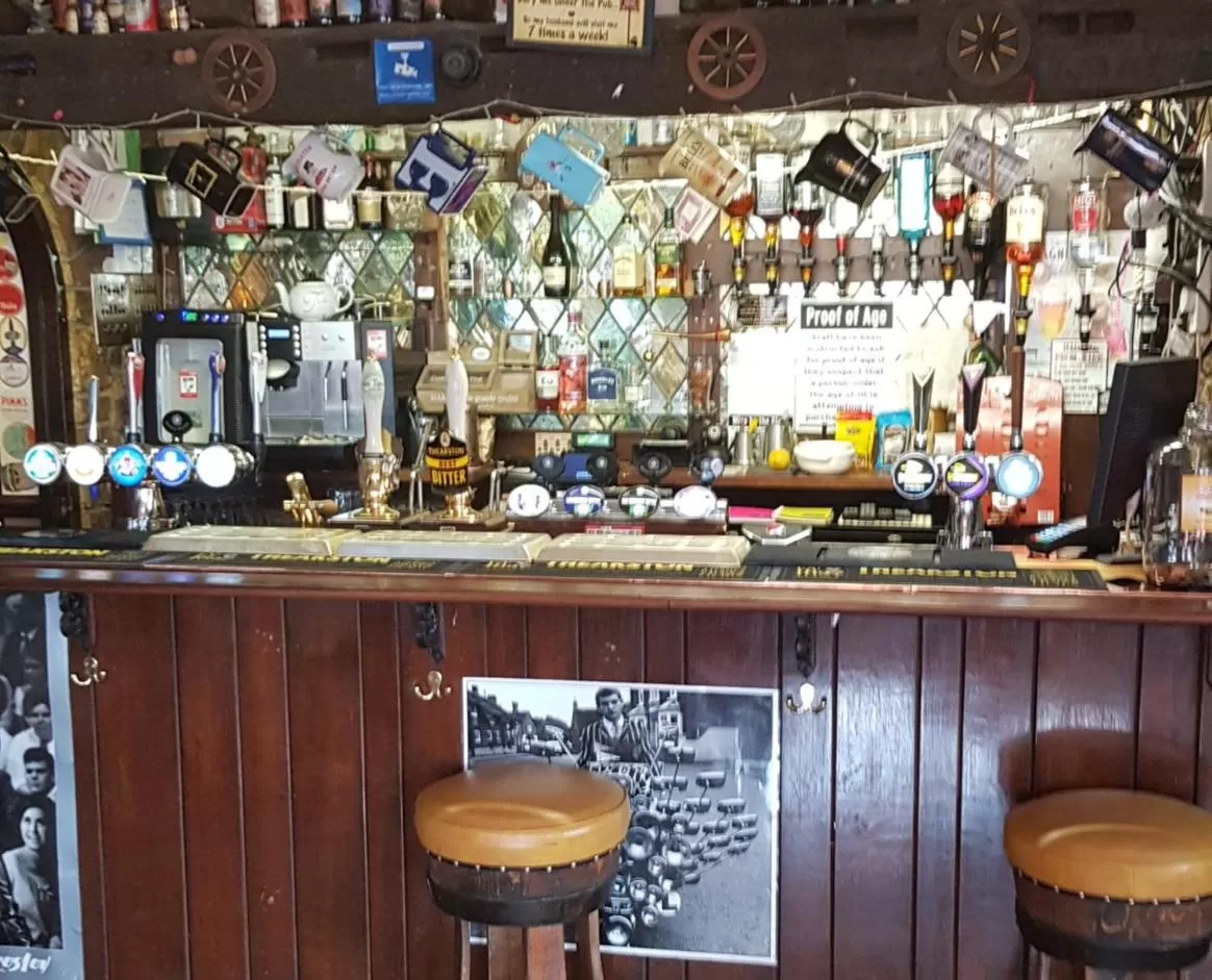 Lounge or bar in the jackdaw pub SELF CATERING STATIC CARAVAN free breakfast supplied