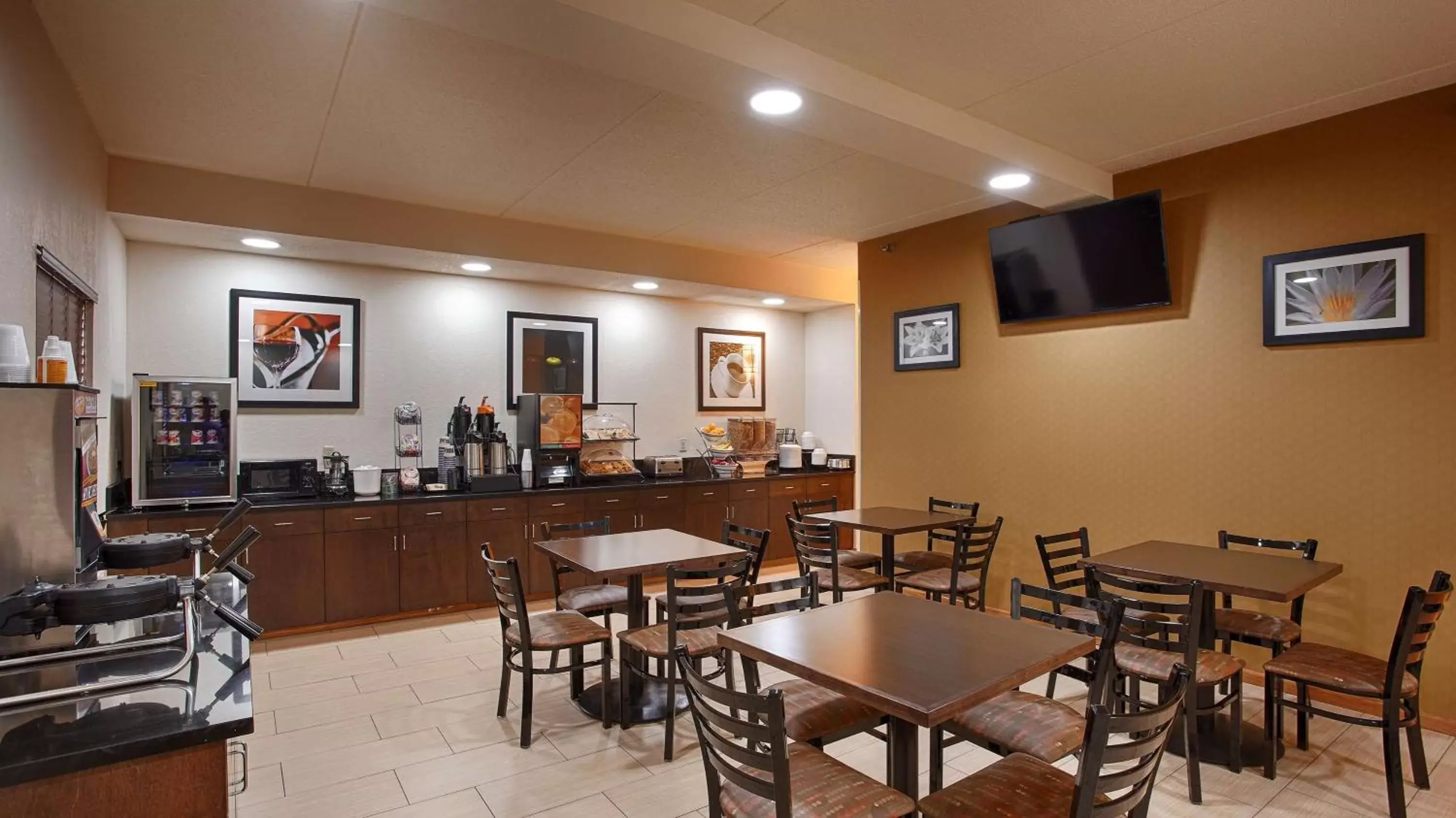 Restaurant/places to eat in Days Inn by Wyndham Indiana Benjamin Franklin Highway Restaurant/places to eat in Days Inn by Wyndham Indiana Benjamin Franklin Highway