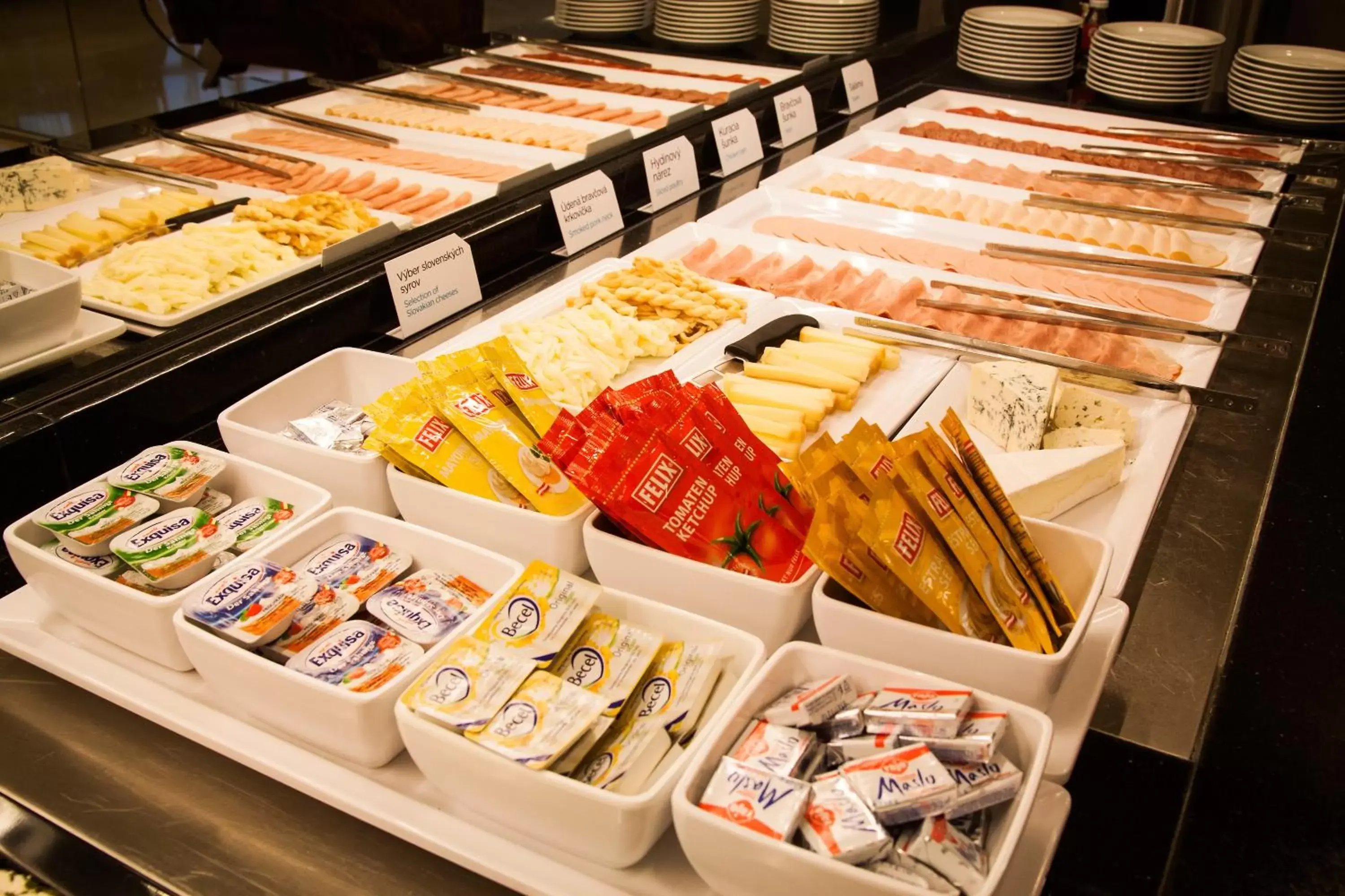 Food and drinks in NH Bratislava Gate One Food and drinks in NH Bratislava Gate One