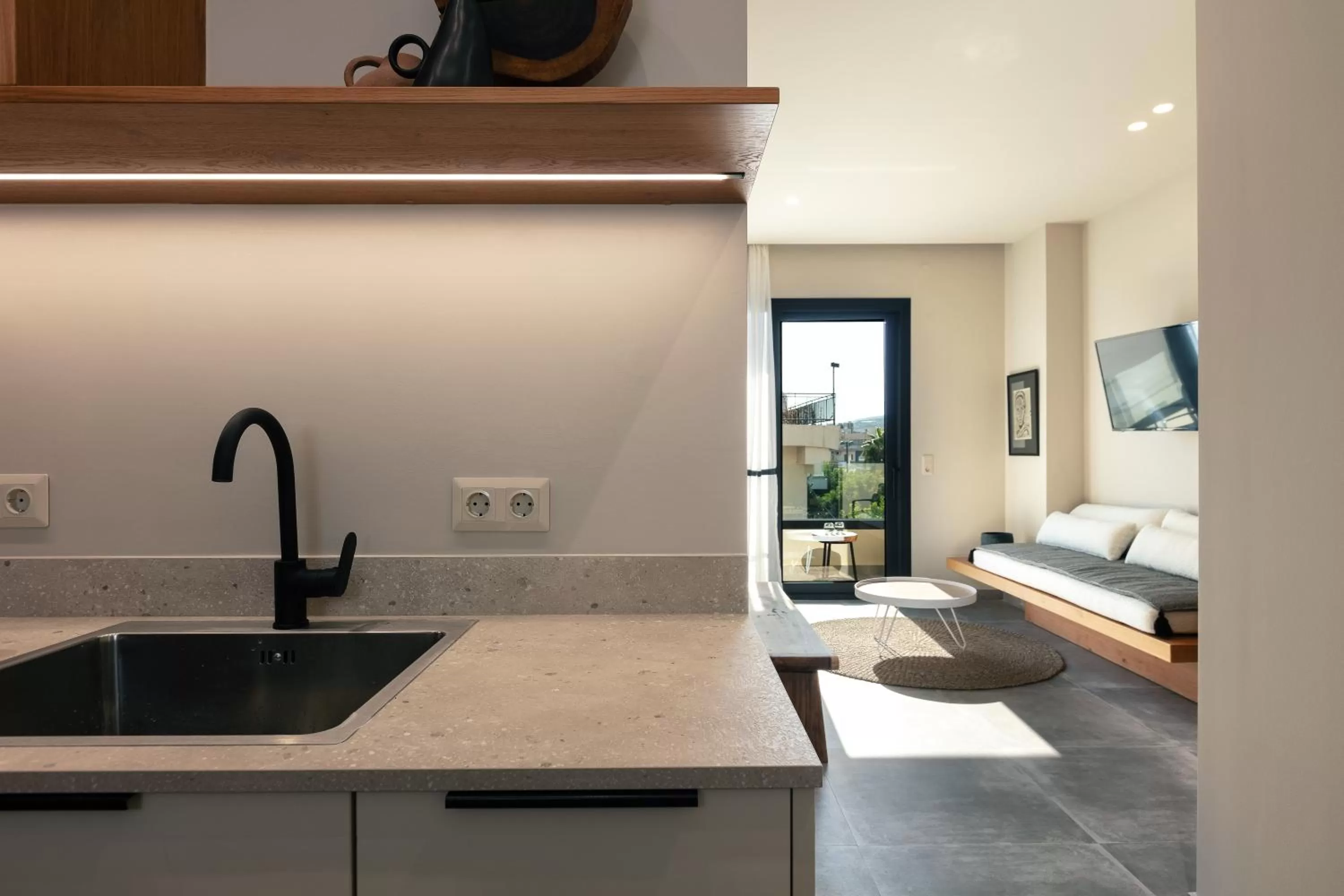 Kitchen or kitchenette in Chapter 02 Gallery Suites - ex GD Gallery Suites