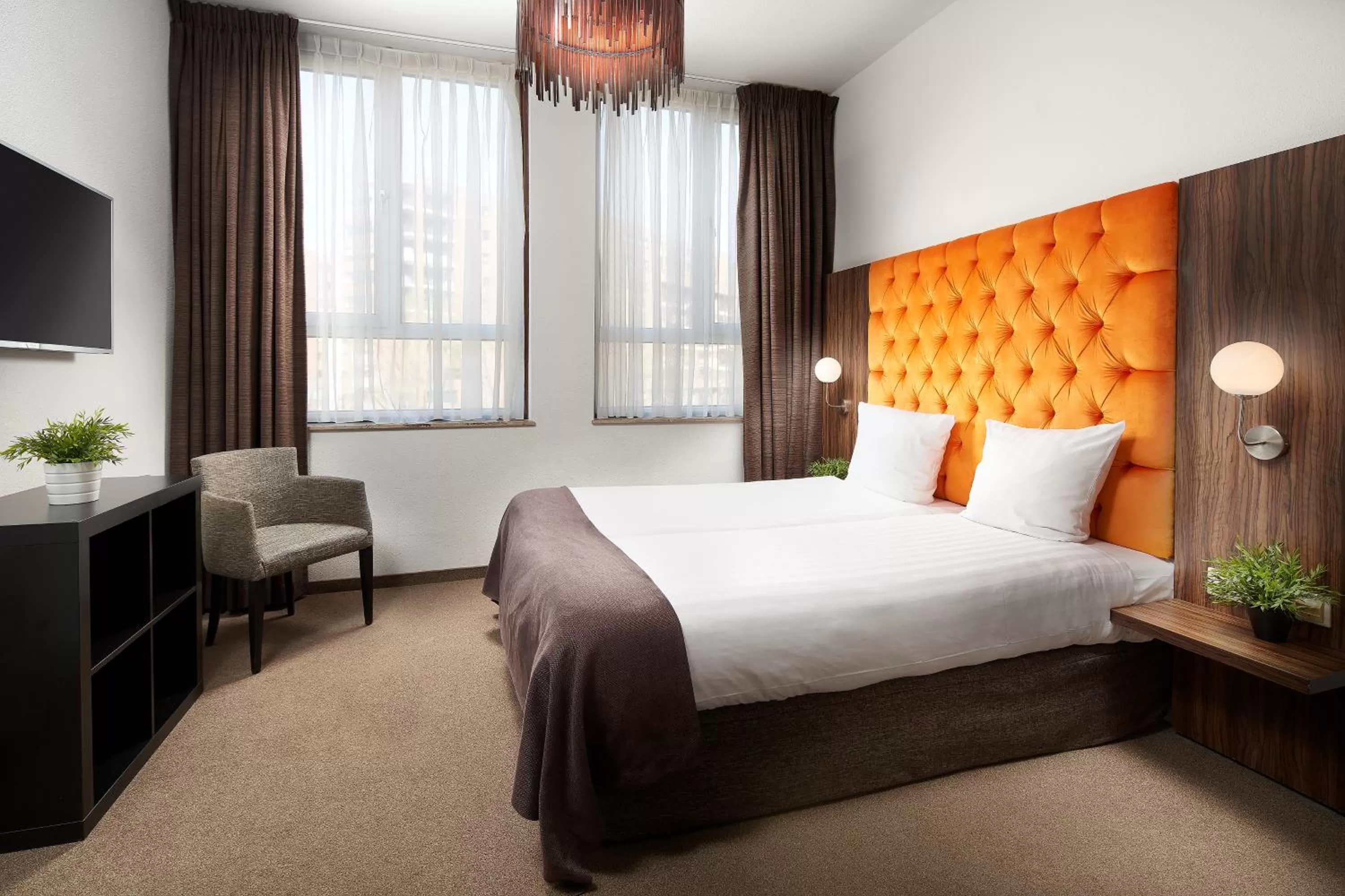 Bedroom, Bed in Hotel La Reine