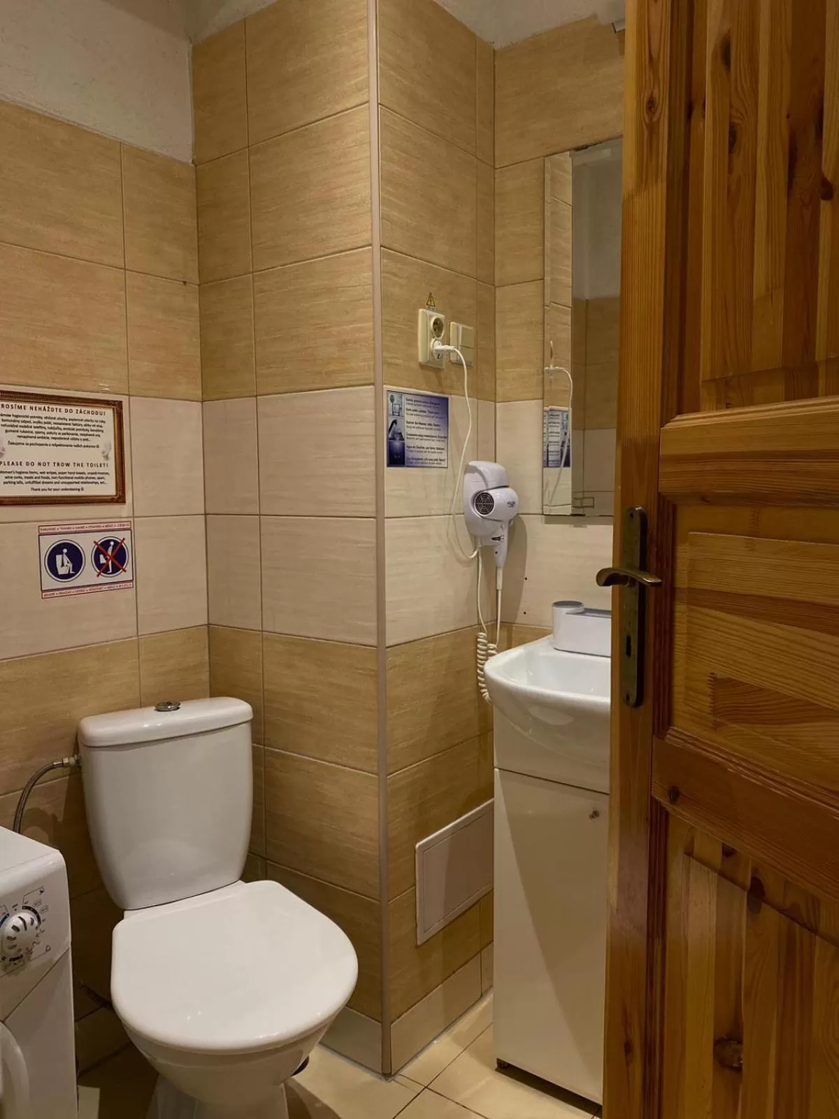 Bathroom in Spa & Pool Apartment Hotel - Restaurant VILLA IVICA