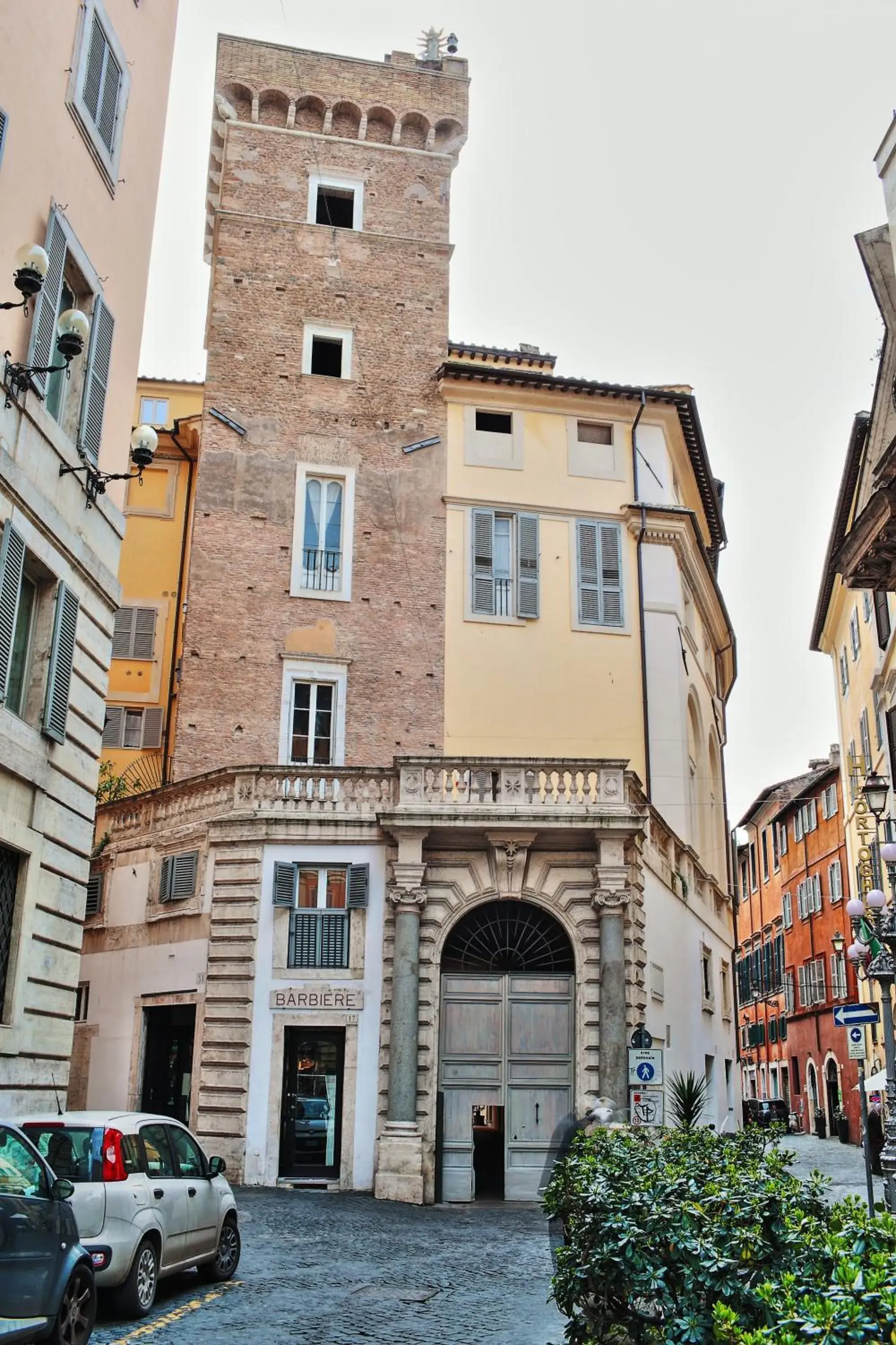 Facade/entrance in Antica Dimora dell'Orso Facade/entrance in Antica Dimora dell'Orso