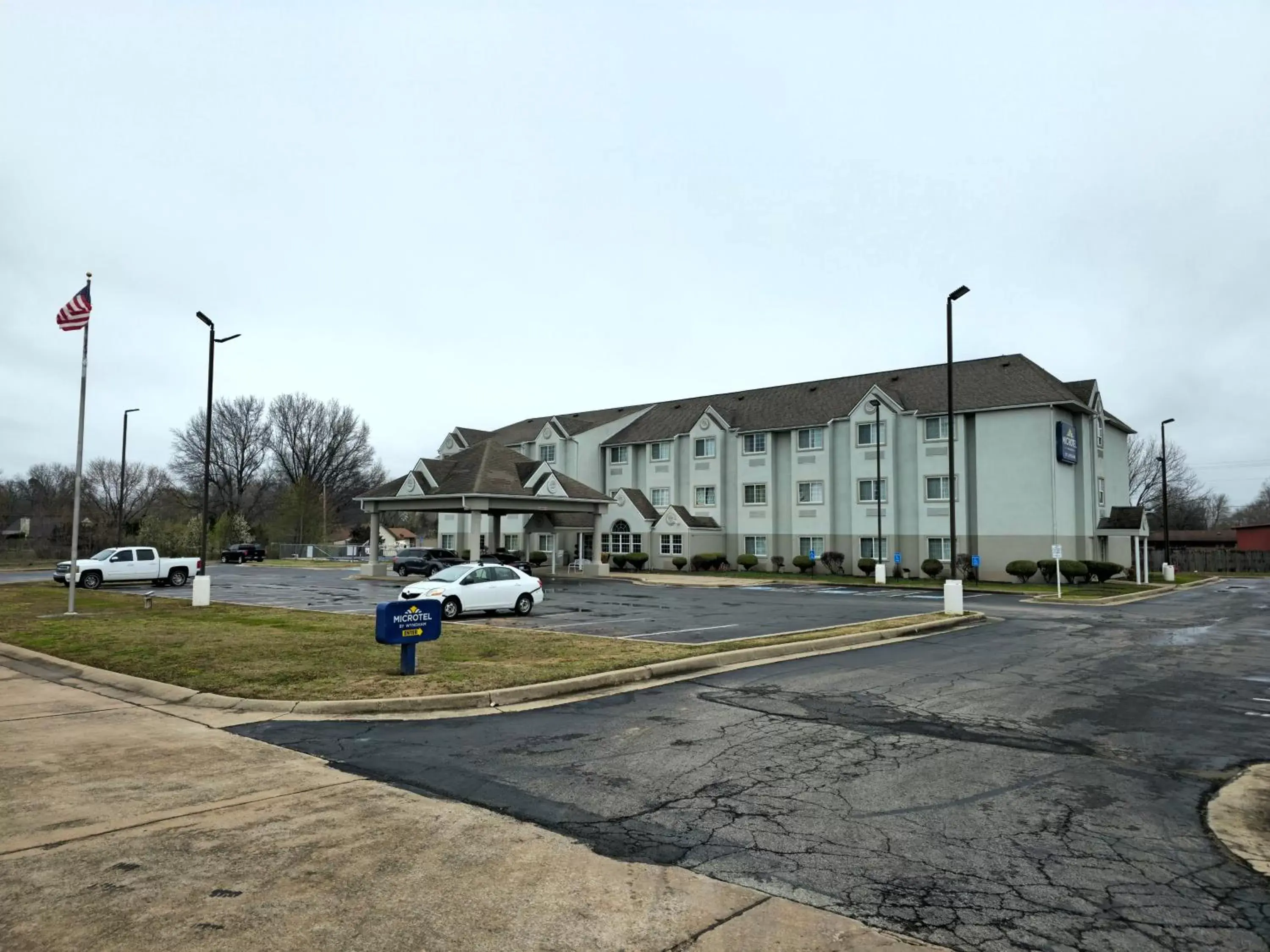 Property Building in Microtel Inn & Suites Claremore