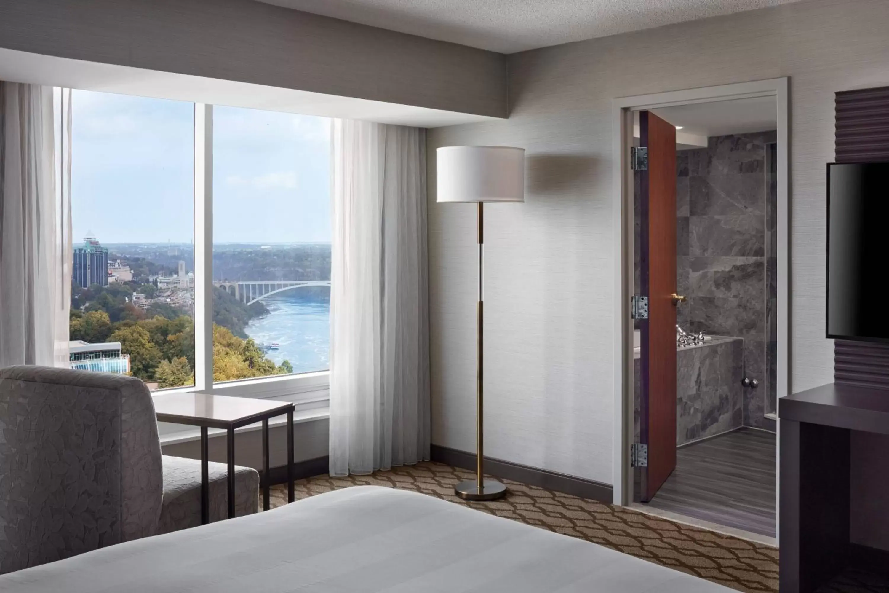 Bedroom, Mountain View in Niagara Falls Marriott Fallsview Hotel & Spa