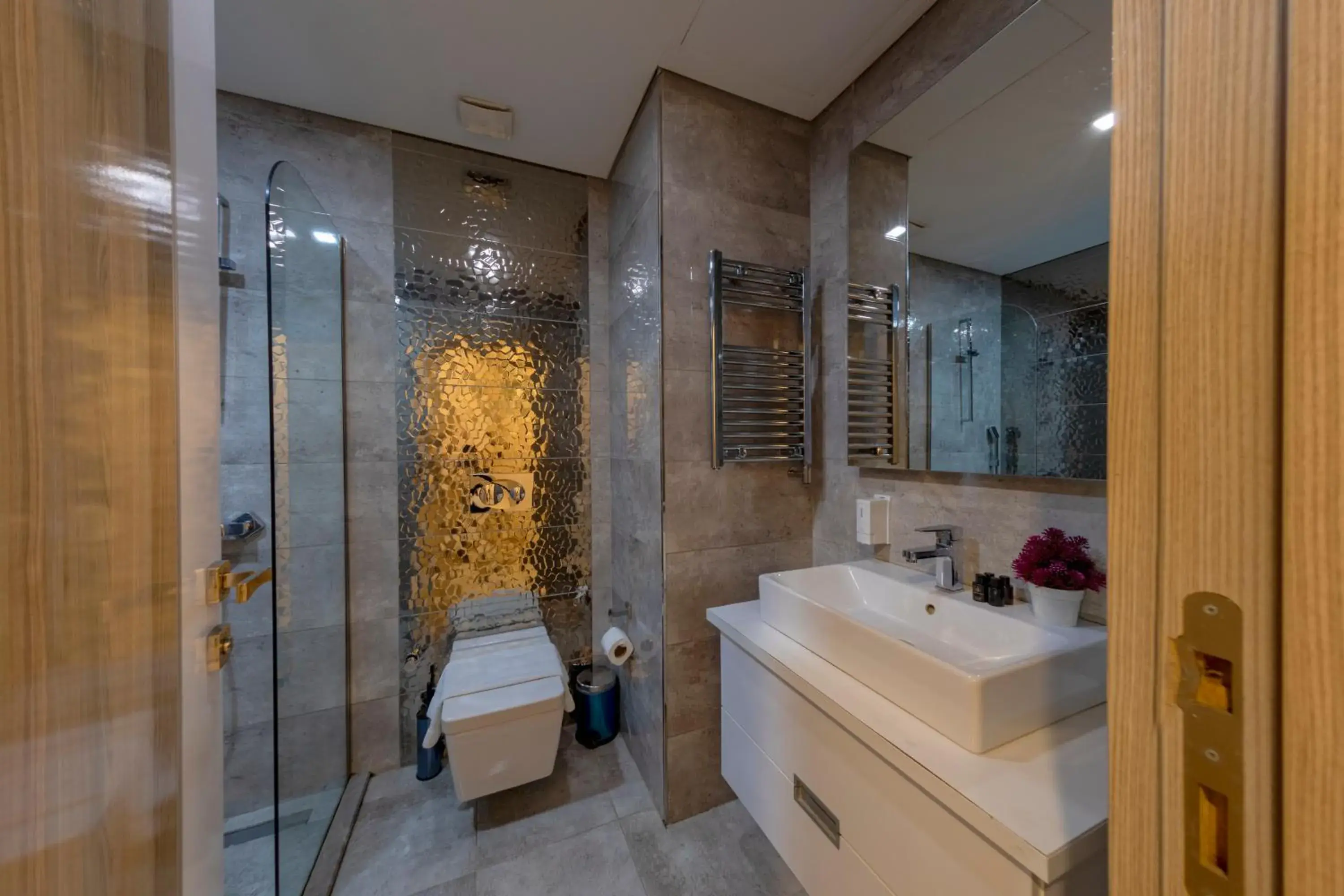Shower, Bathroom in My House N5 Suites Hotel