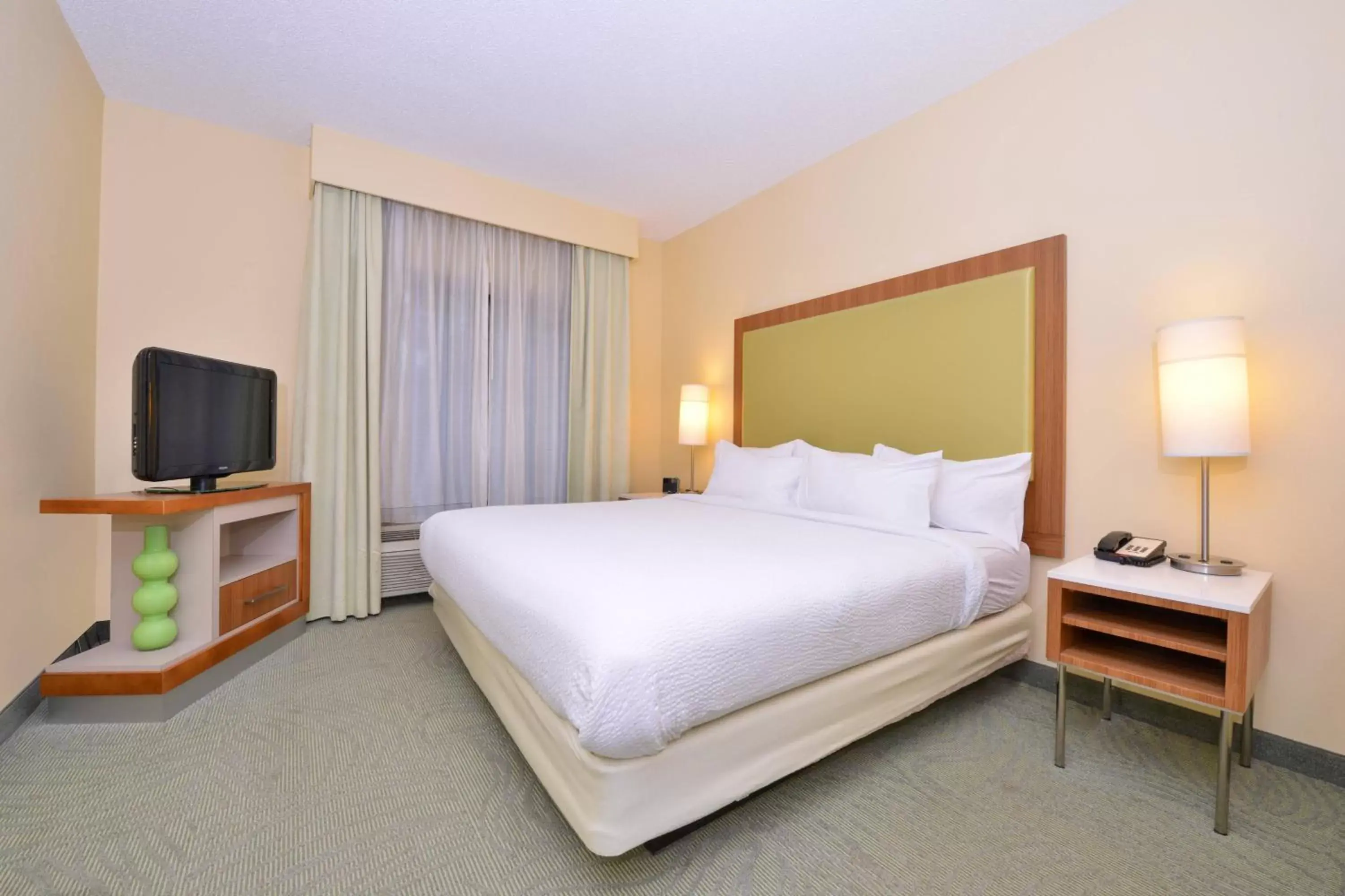 Photo of the whole room, Bed in SpringHill Suites Pinehurst Southern Pines