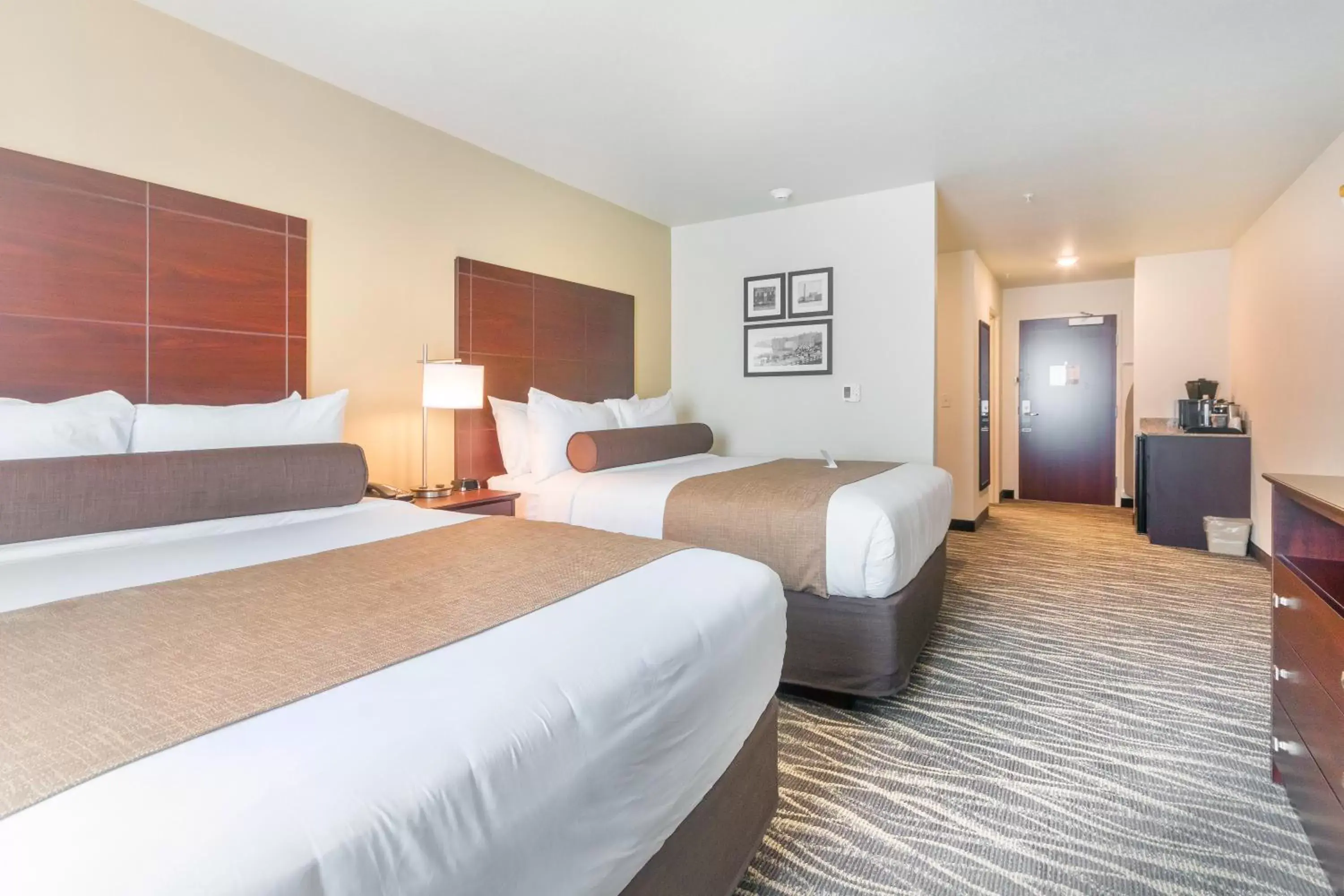 Bed in Cobblestone Inn & Suites Fairfield Bay Bed in Cobblestone Inn & Suites Fairfield Bay