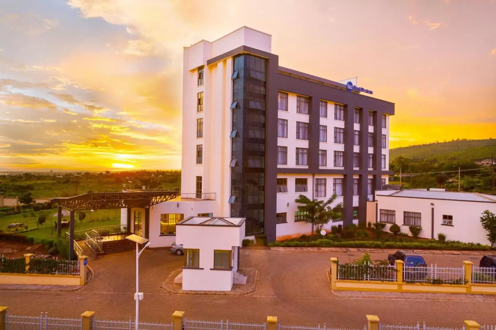 Property building in Best Western Kisumu Hotel Property building in Best Western Kisumu Hotel