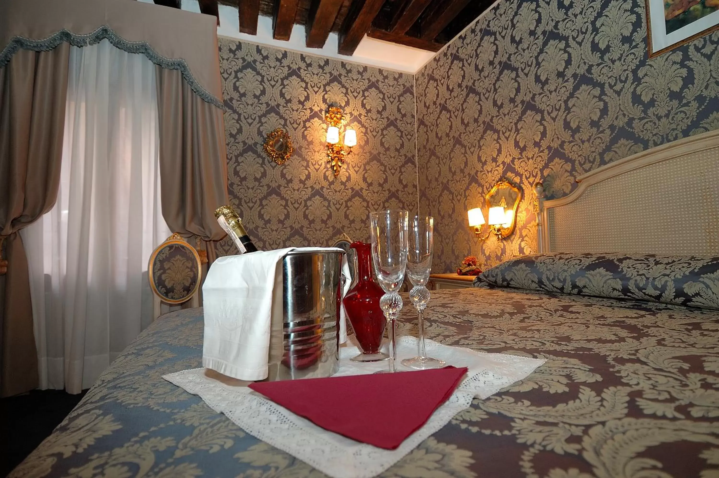 Decorative detail, Bed in Residenza La Loggia