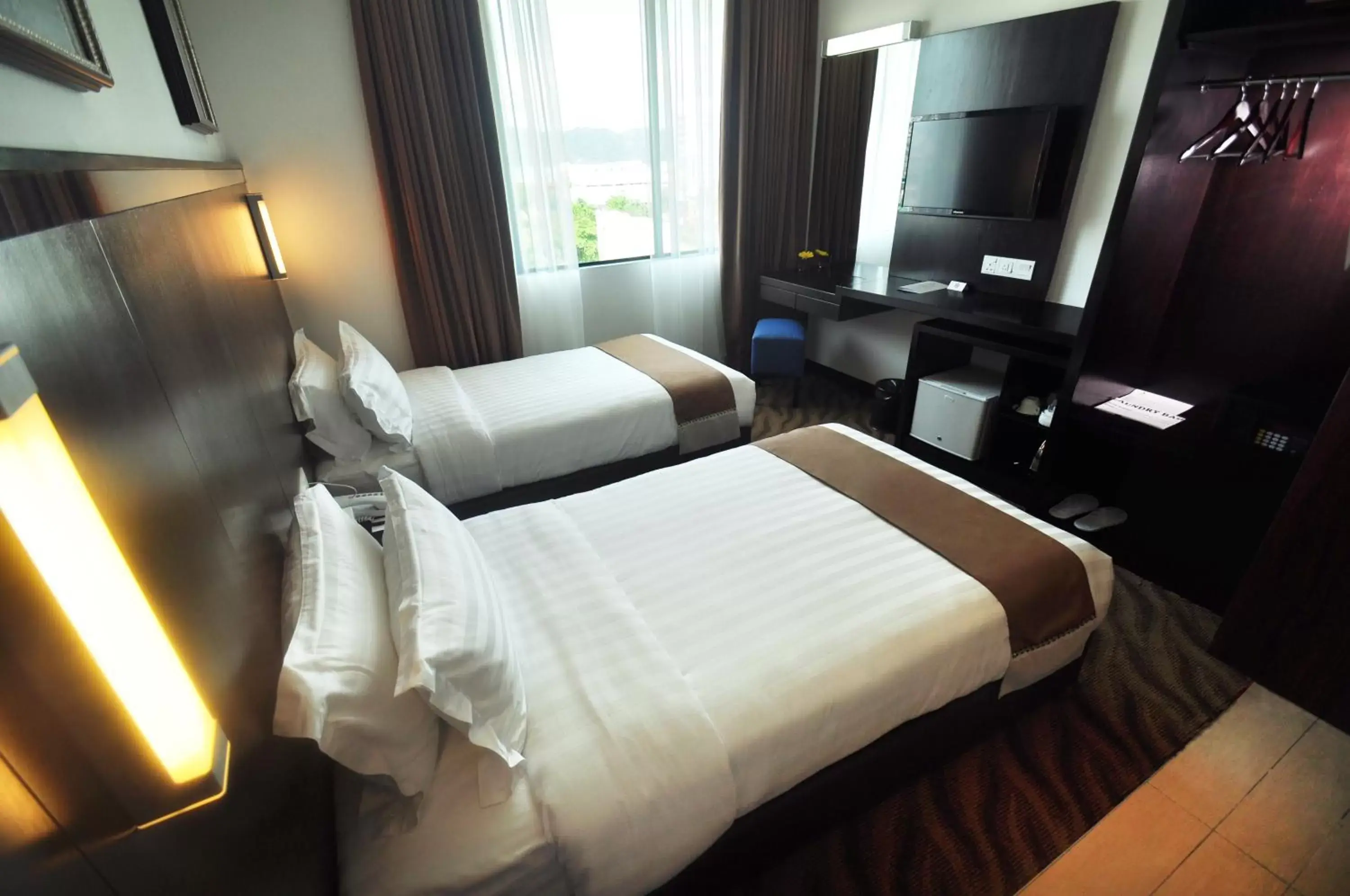 TV and multimedia, Bed in Dreamtel Kota Kinabalu