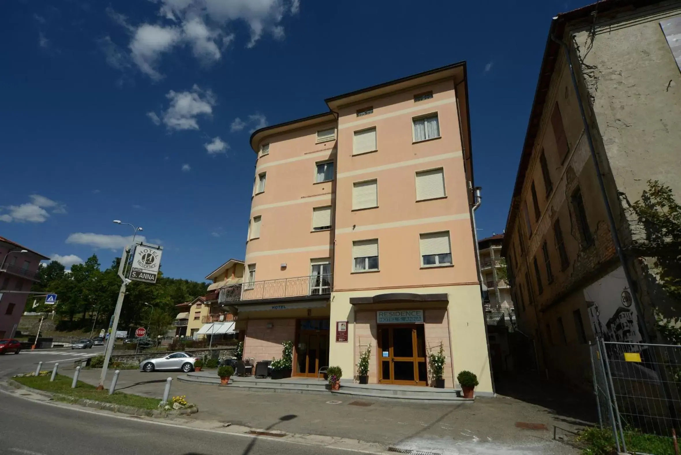 Facade/entrance, Property Building in Hotel Residence Sant'Anna