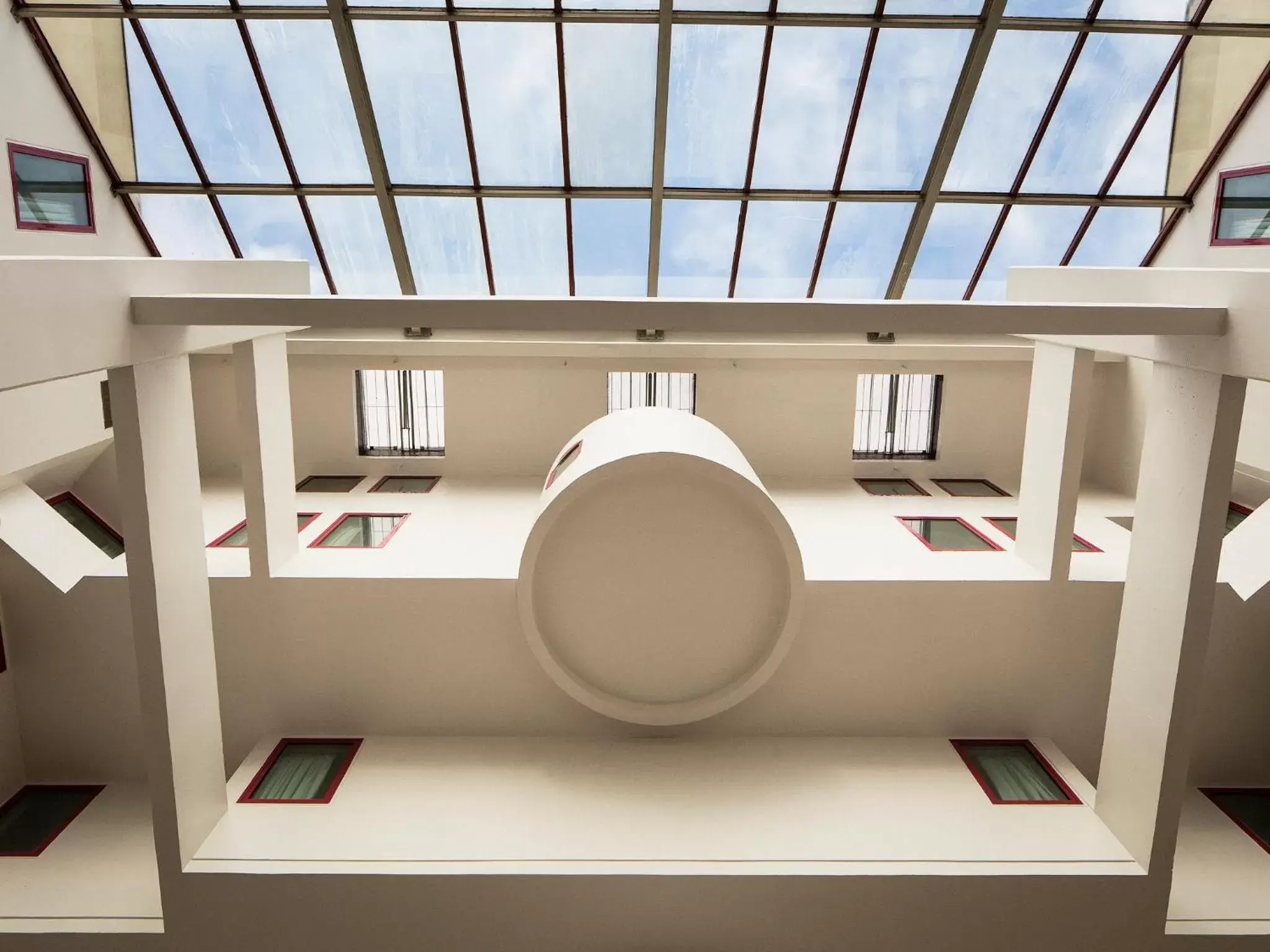 Facade/entrance, Bed in Kyriad Paris Est - Bois de Vincennes Facade/entrance, Bed in Kyriad Paris Est - Bois de Vincennes