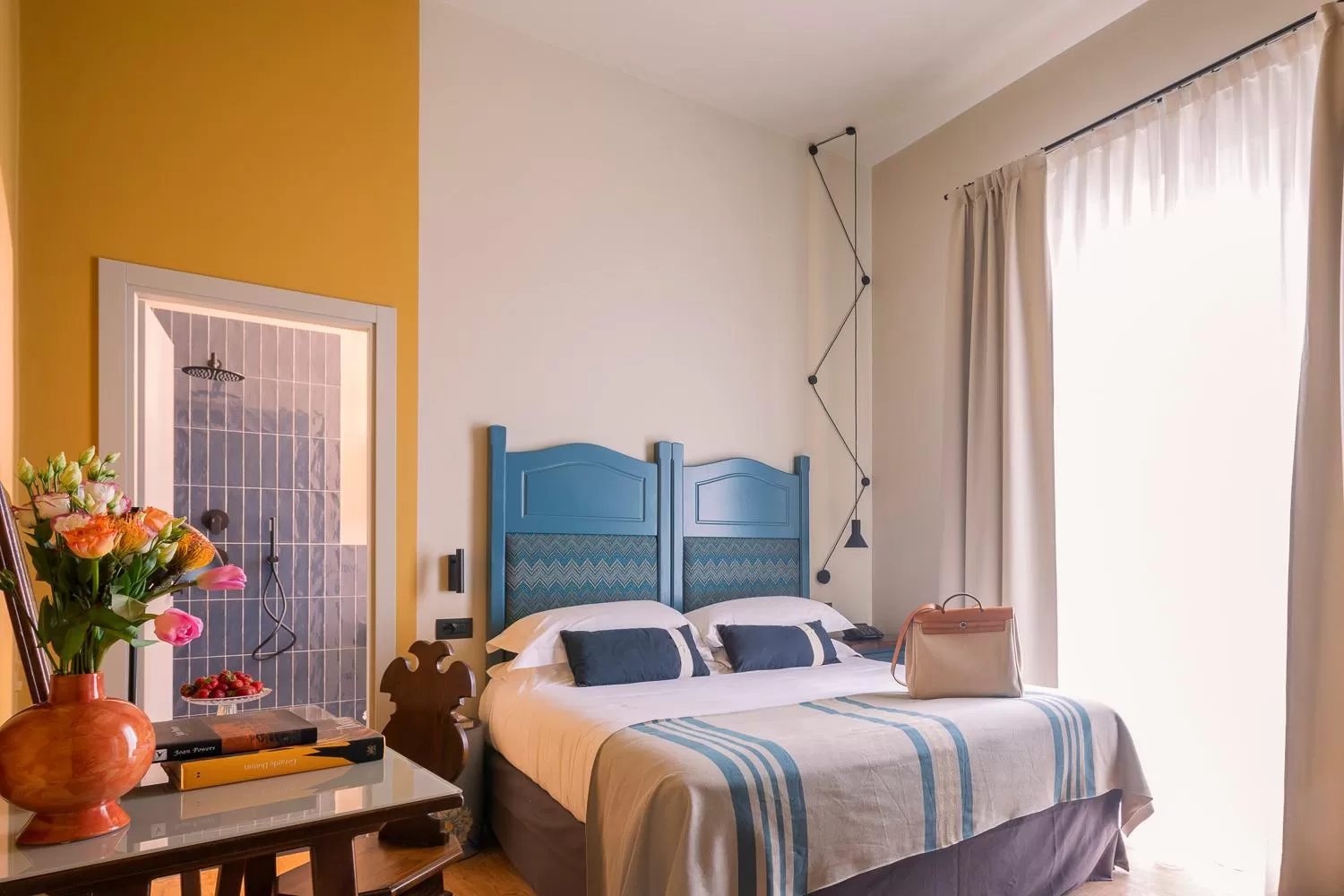 Bed in Hotel Priori Secret Garden