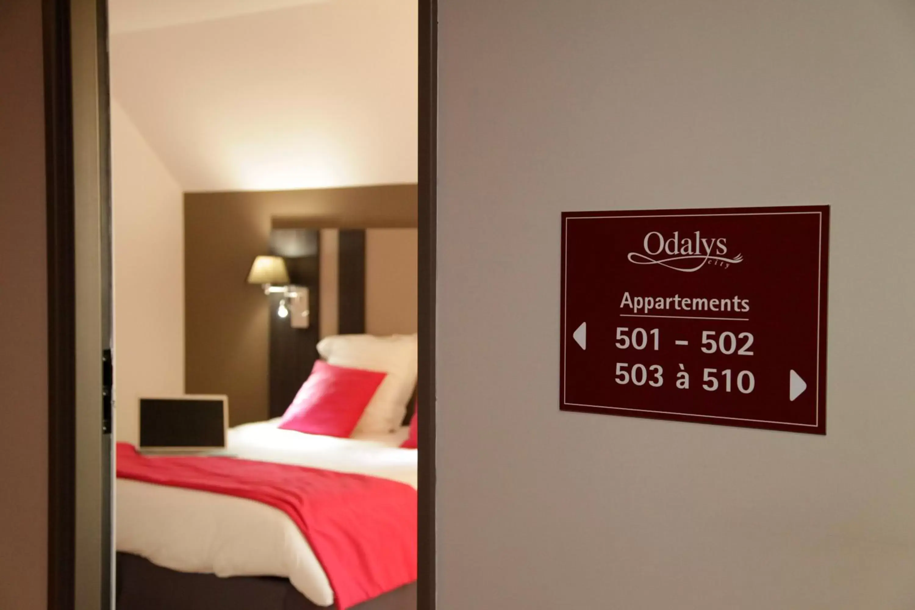 Area and facilities, Bed in Odalys City Rennes Lorgeril