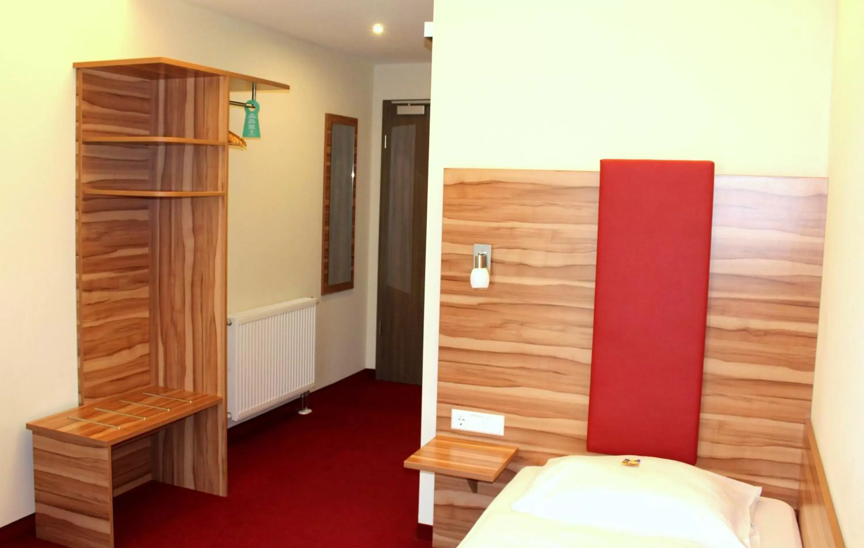 Single Room in Come IN Hotel Single Room in Come IN Hotel