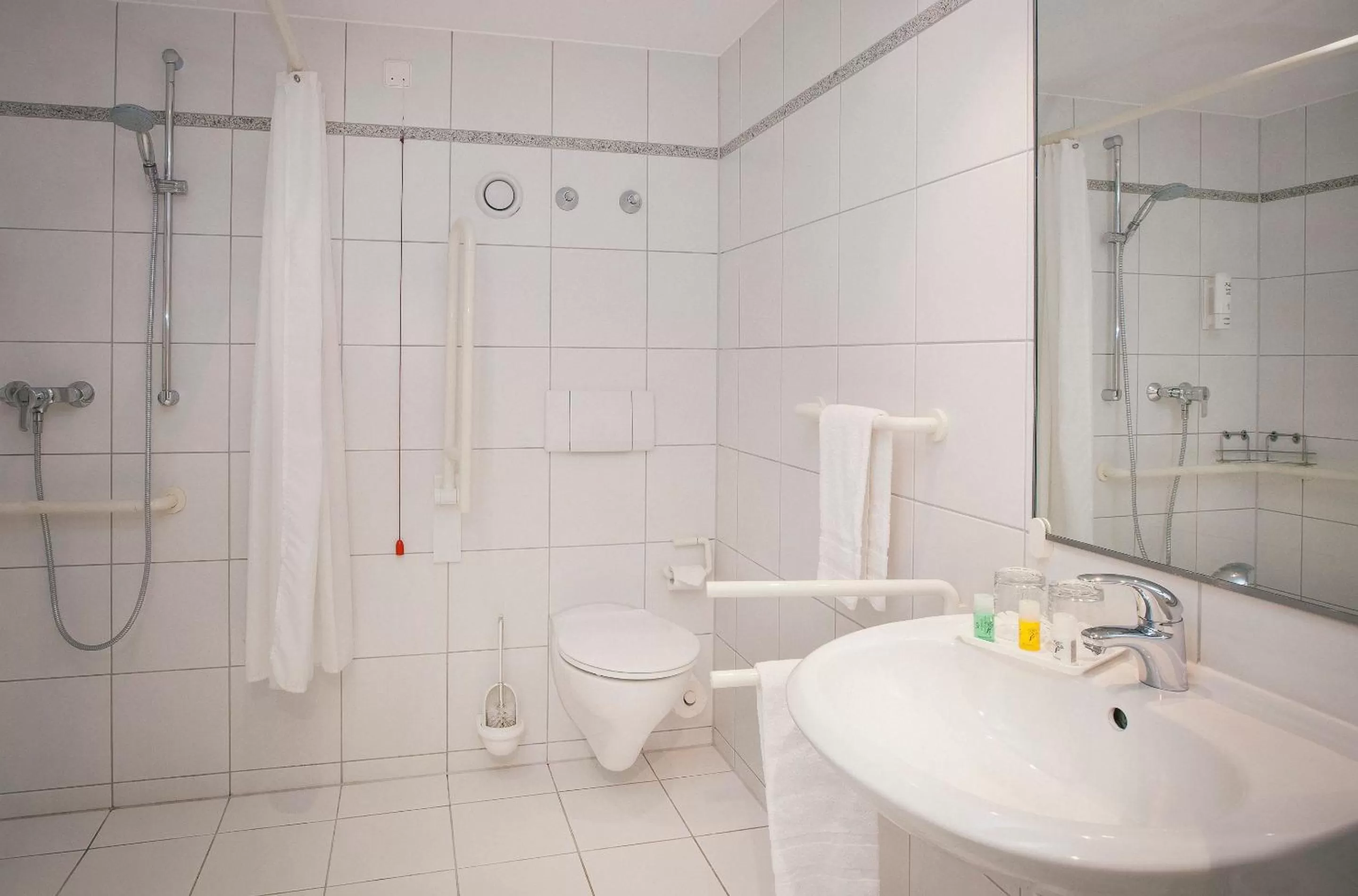 Bathroom in Vienna House Easy by Wyndham Trier