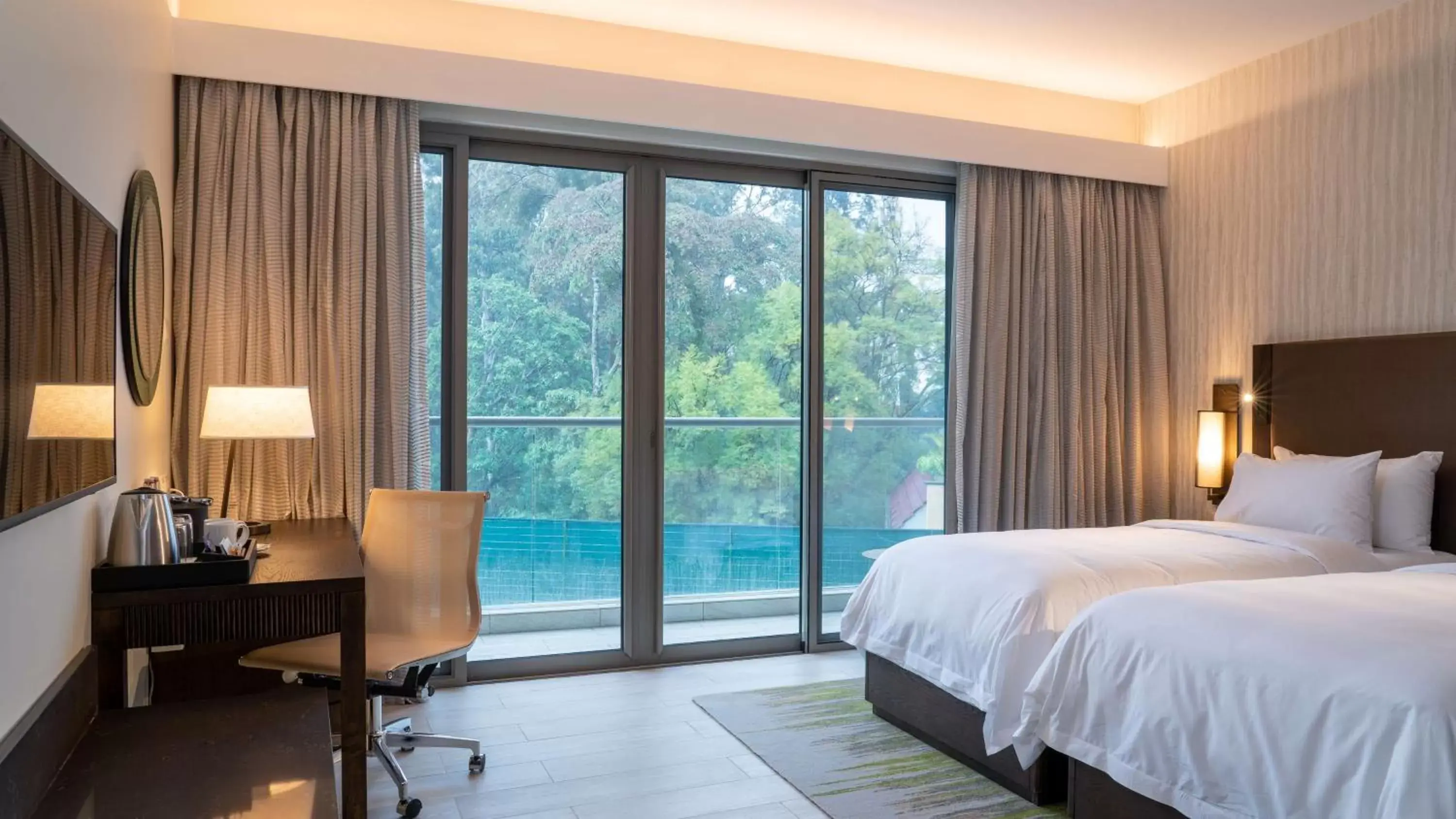 Bedroom, Pool View in Radisson Blu Hotel & Residence Nairobi Arboretum