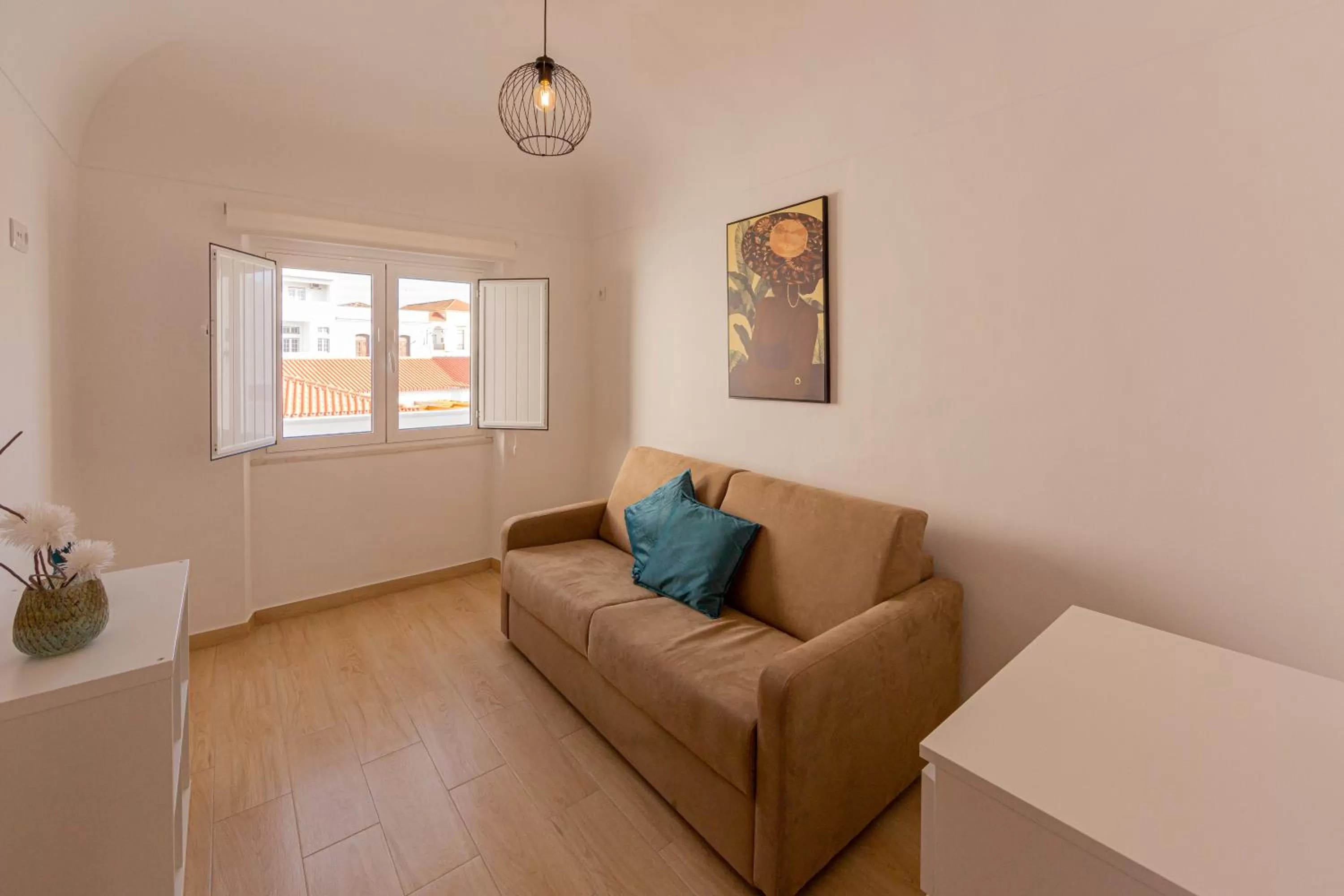 Seating Area in Luxury Palm Suites