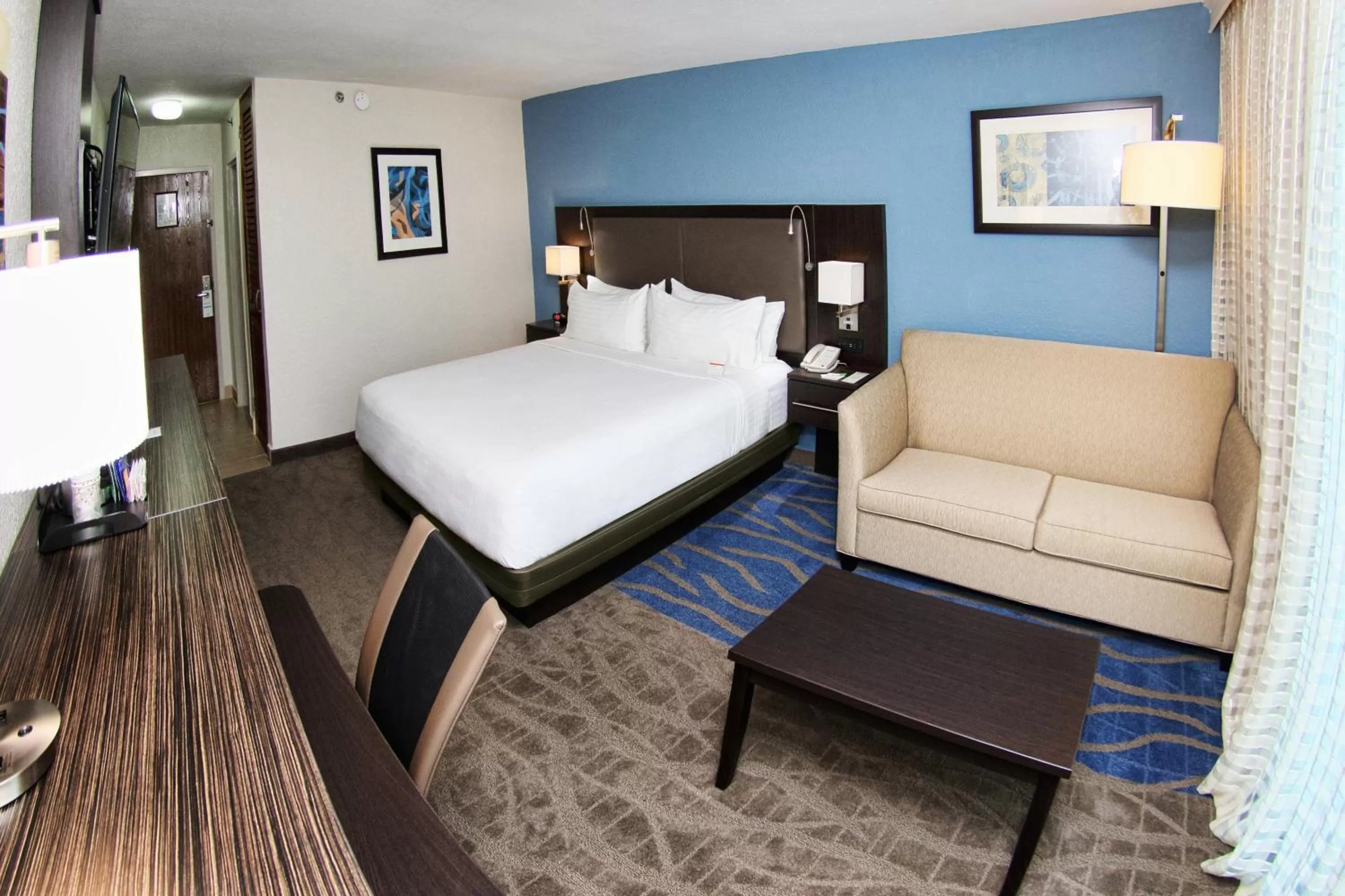 Photo of the whole room, Bed in Holiday Inn Mayaguez & Tropical Casino by IHG