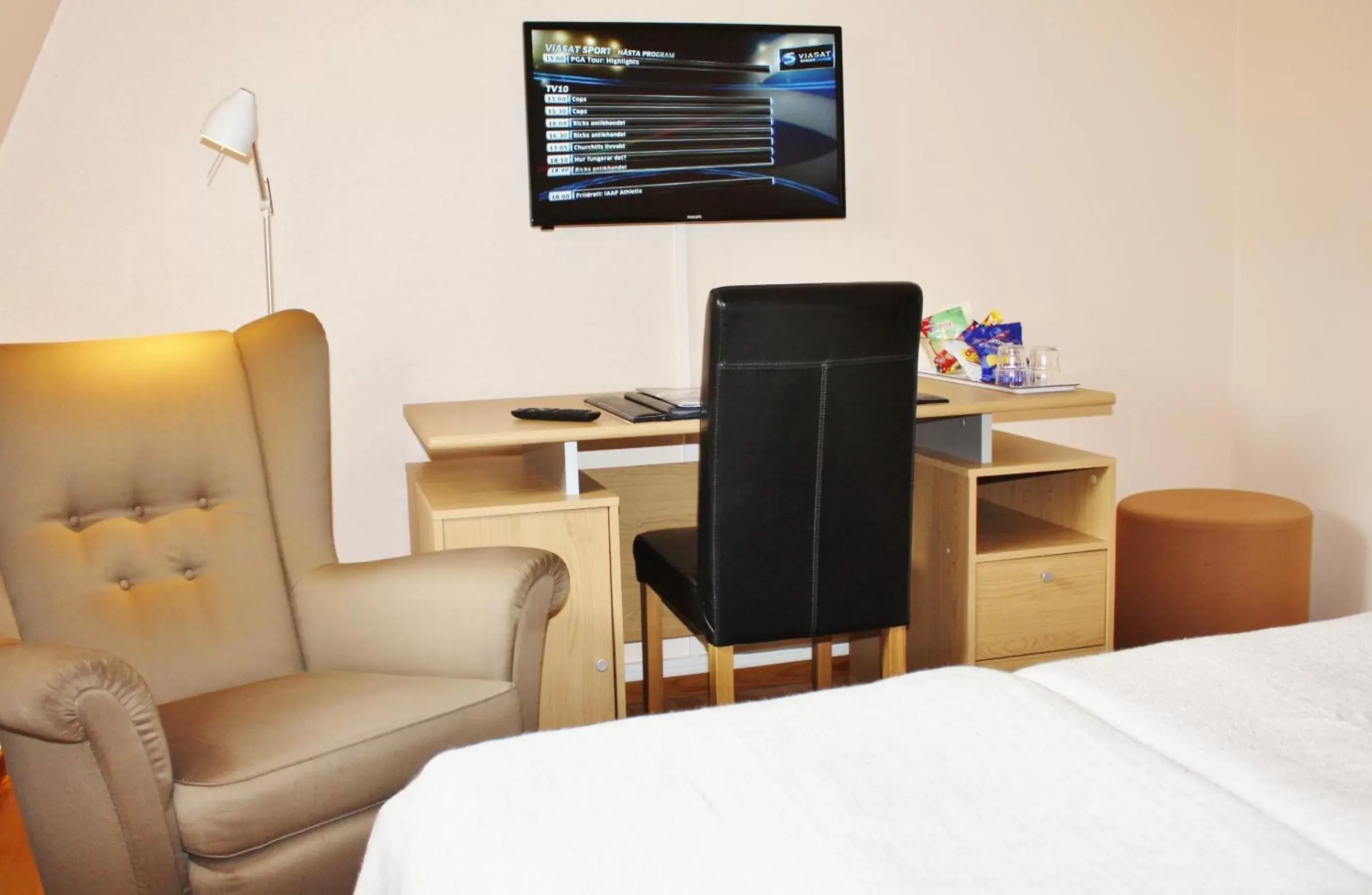 TV and multimedia in Sure Hotel by Best Western Ojaby Herrgard