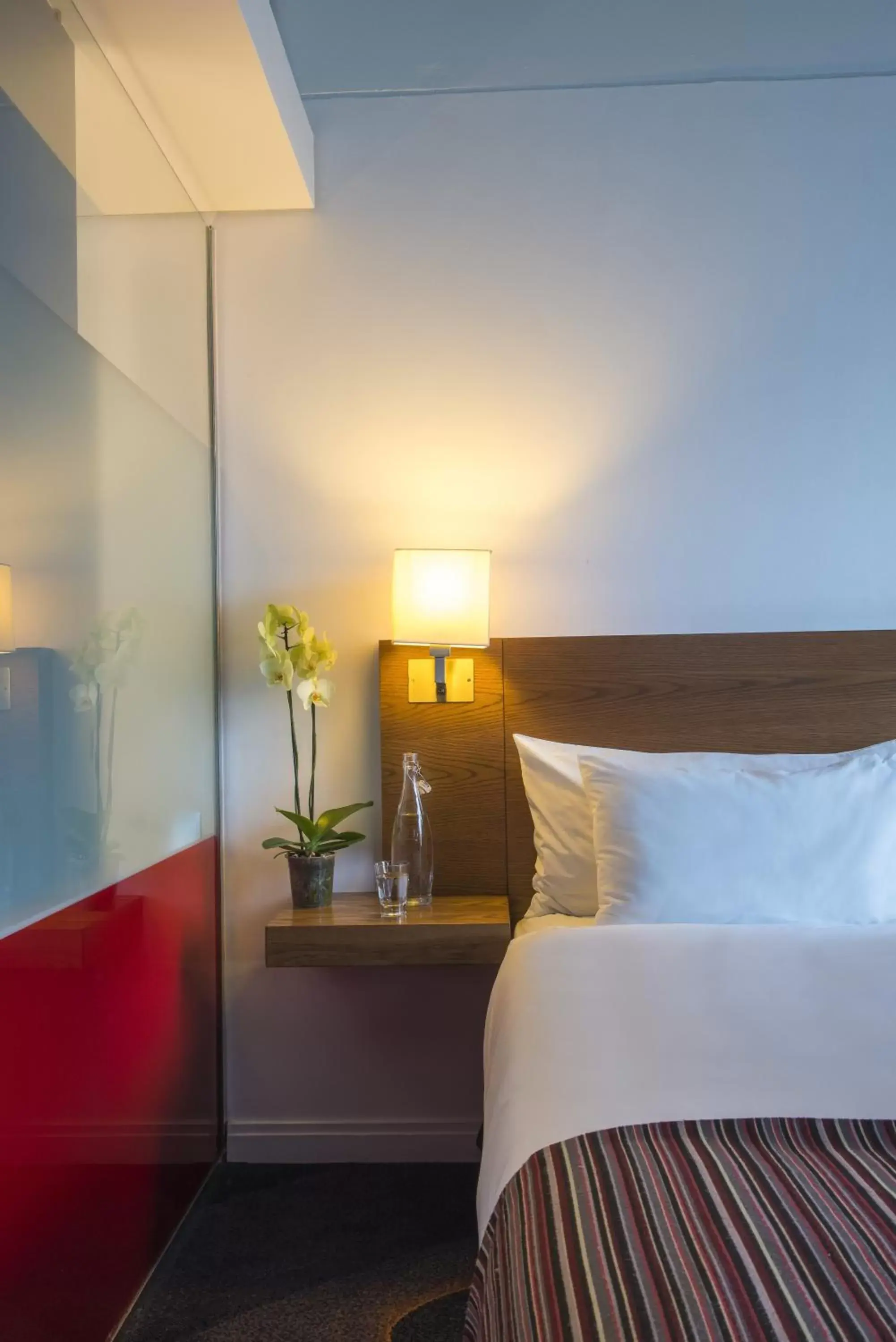 Bedroom, Bed in Park Inn by Radisson Cape Town Foreshore