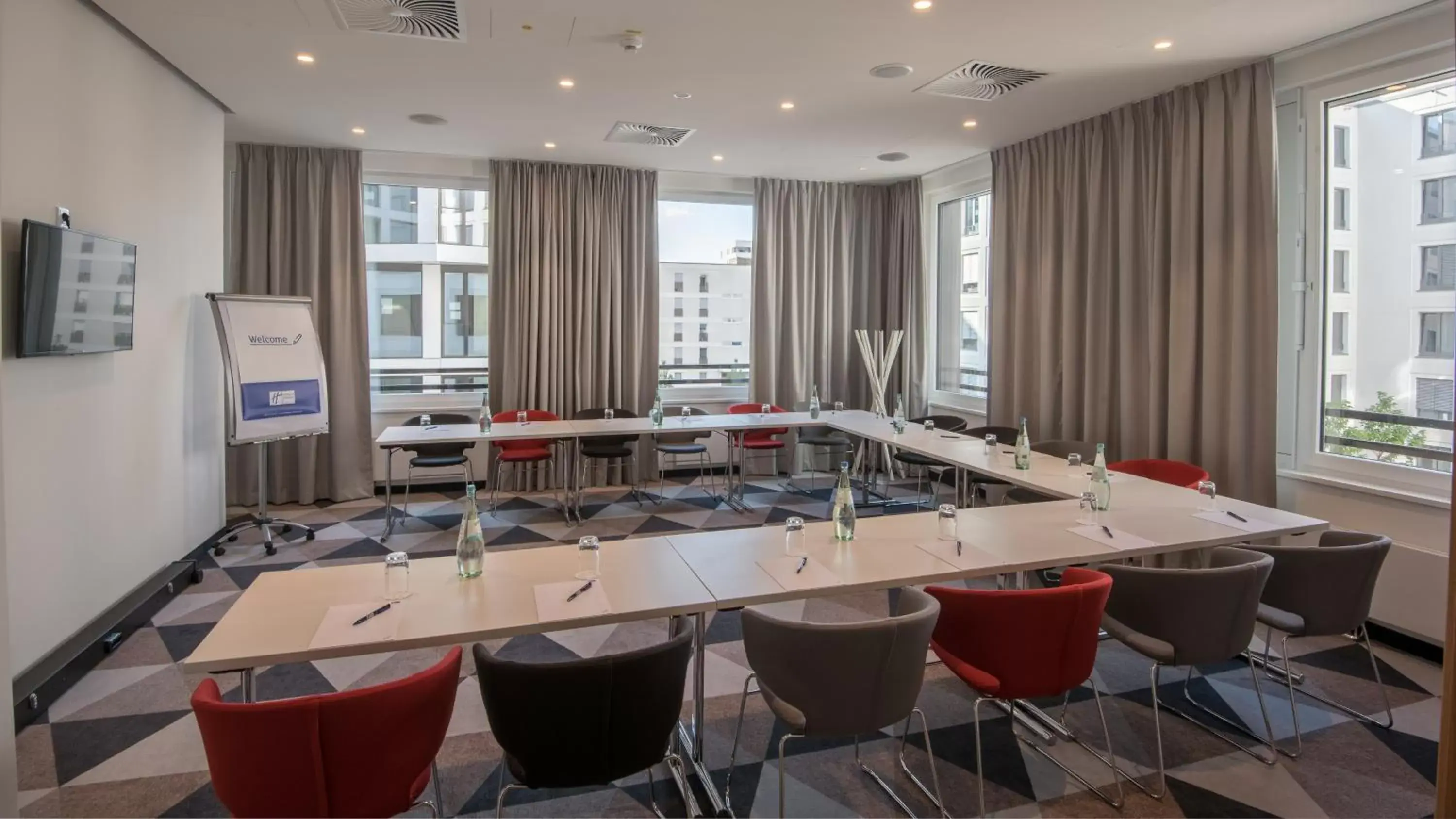 Meeting/conference room in Holiday Inn Express Munich City West, an IHG Hotel