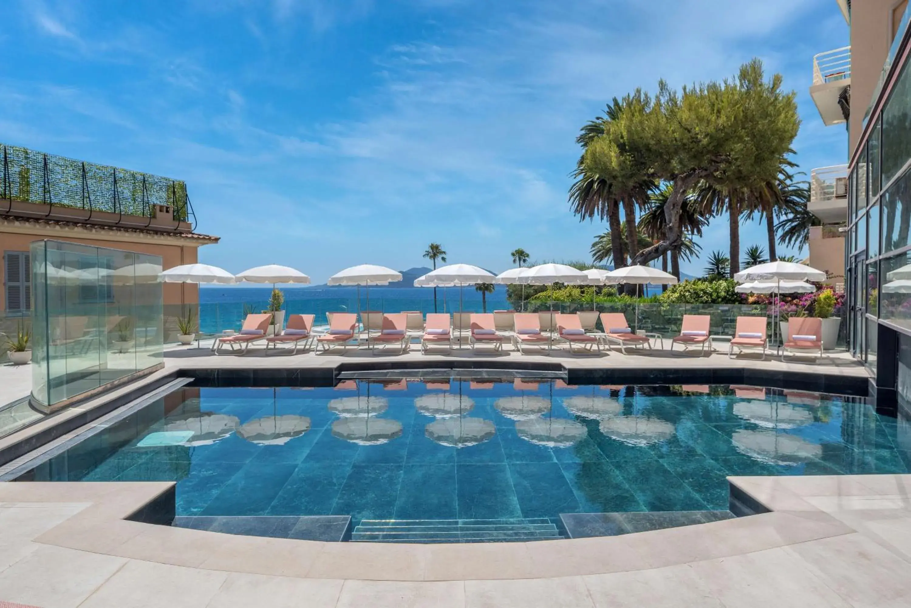 Pool view, Swimming Pool in Canopy by Hilton Cannes