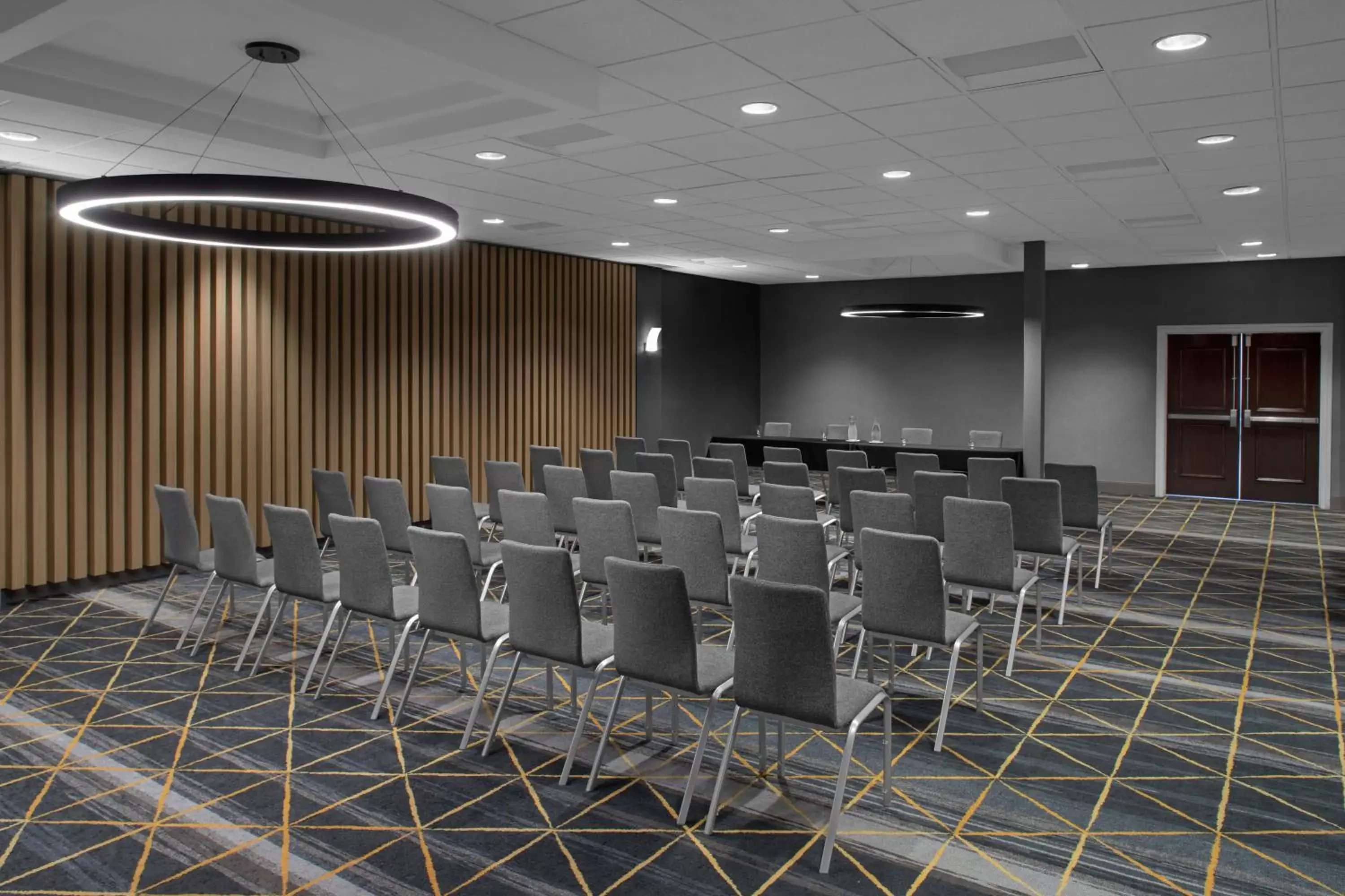 Meeting/conference room in Holiday Inn Hasbrouck Heights-Meadowlands, an IHG Hotel