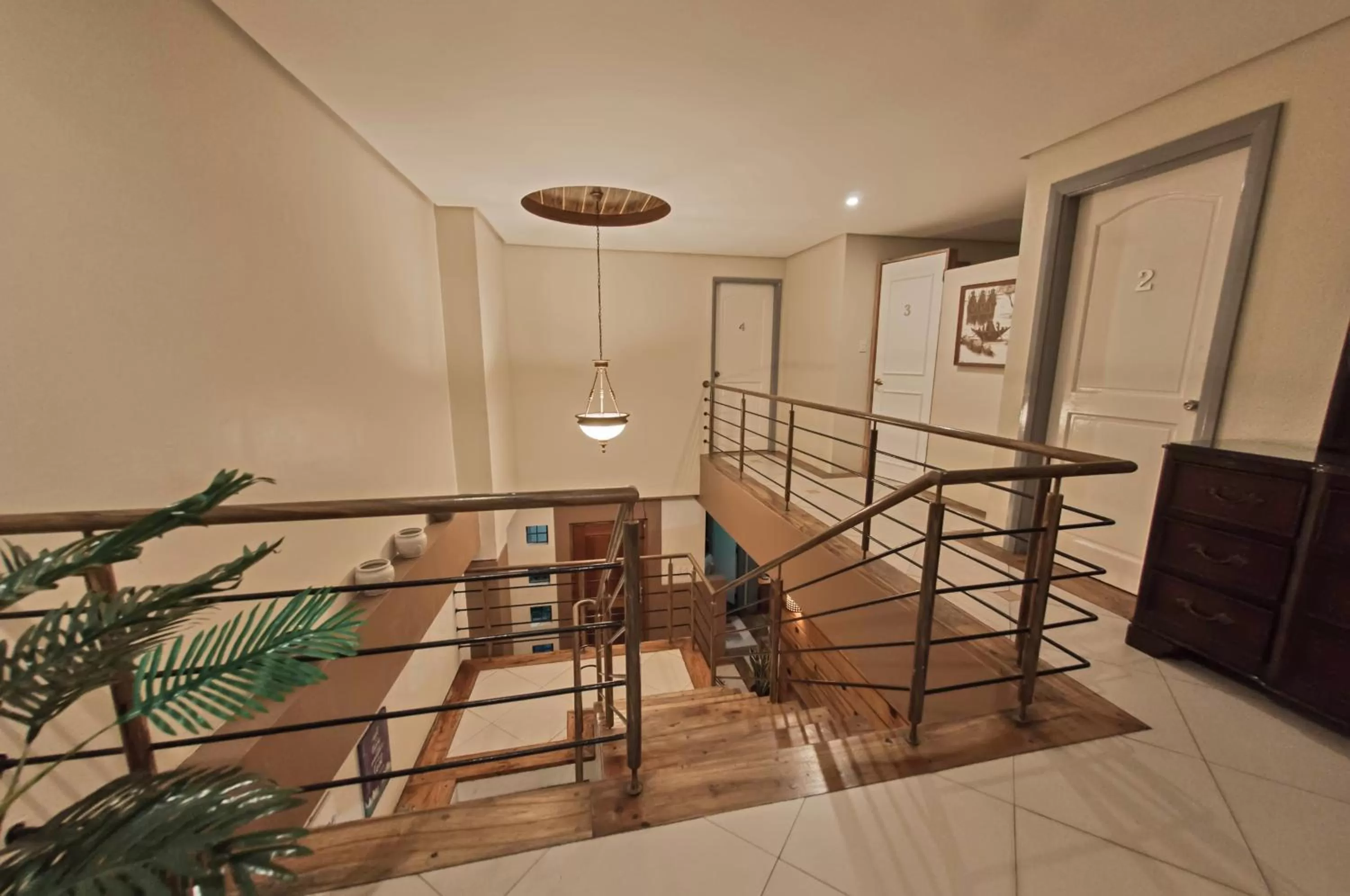 The Half House by Elmar Cabin