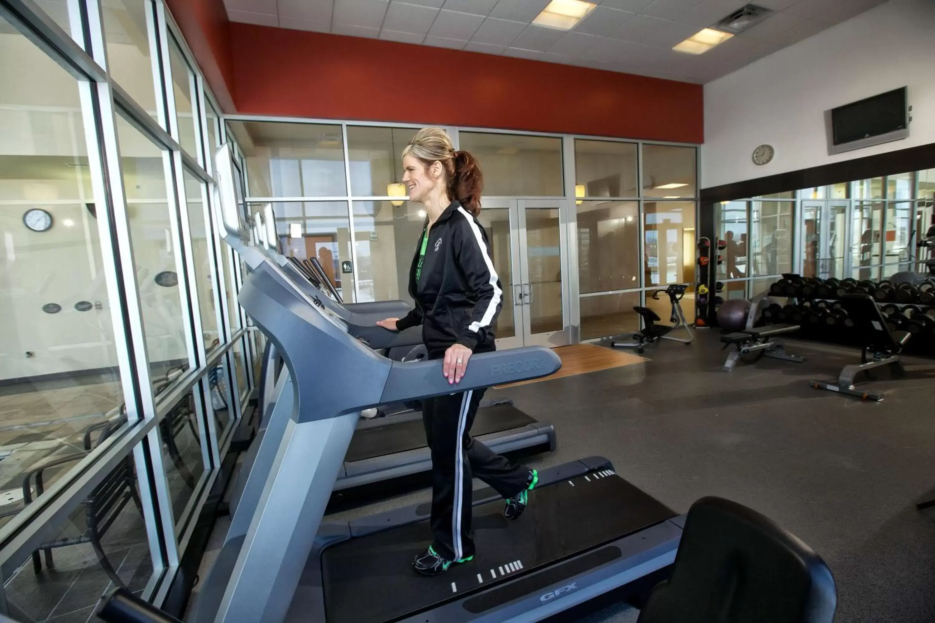 Fitness centre/facilities, Fitness Center/Facilities in DoubleTree by Hilton Bay City - Riverfront
