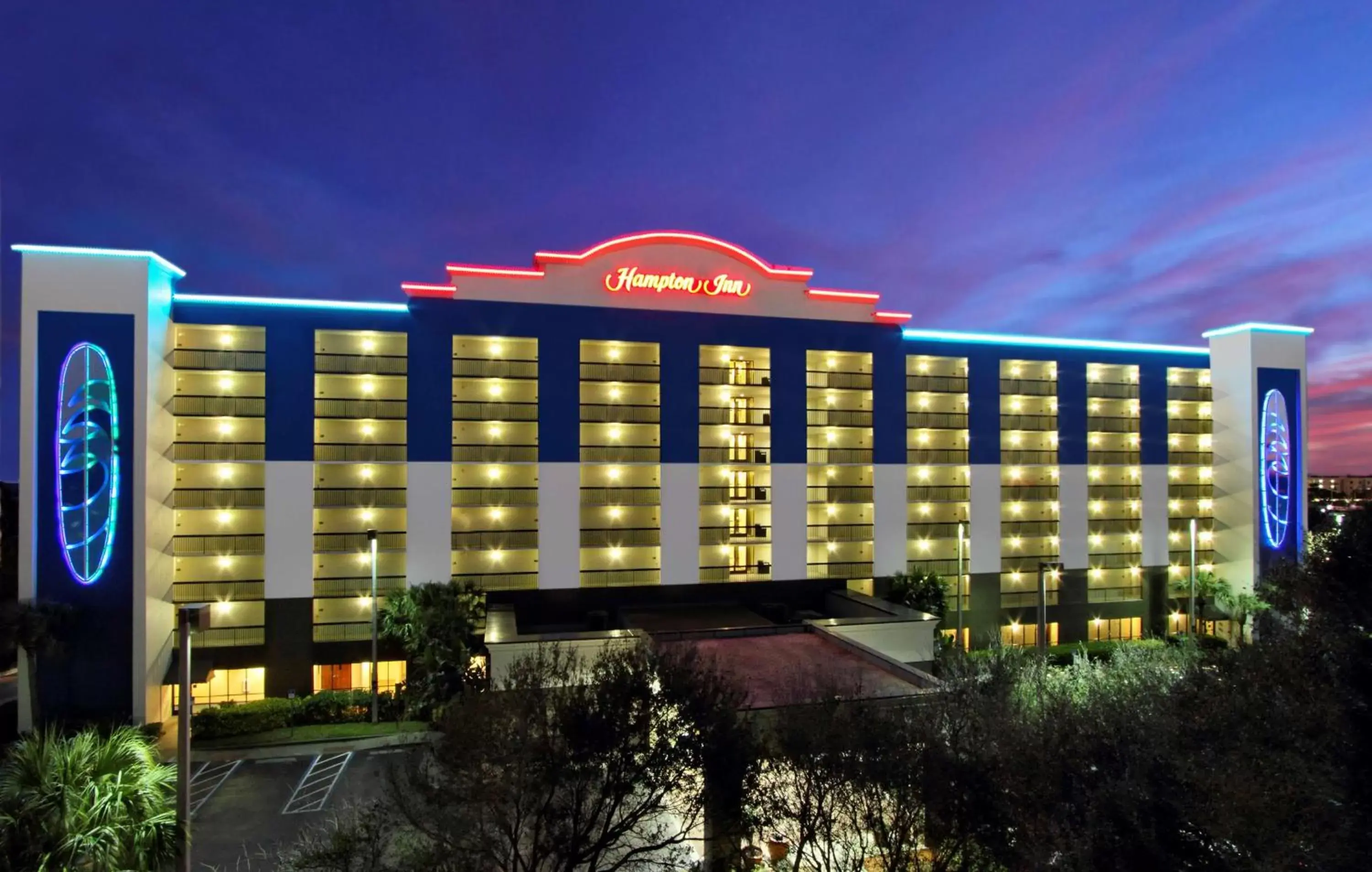 Property Building in Hampton Inn Cocoa Beach