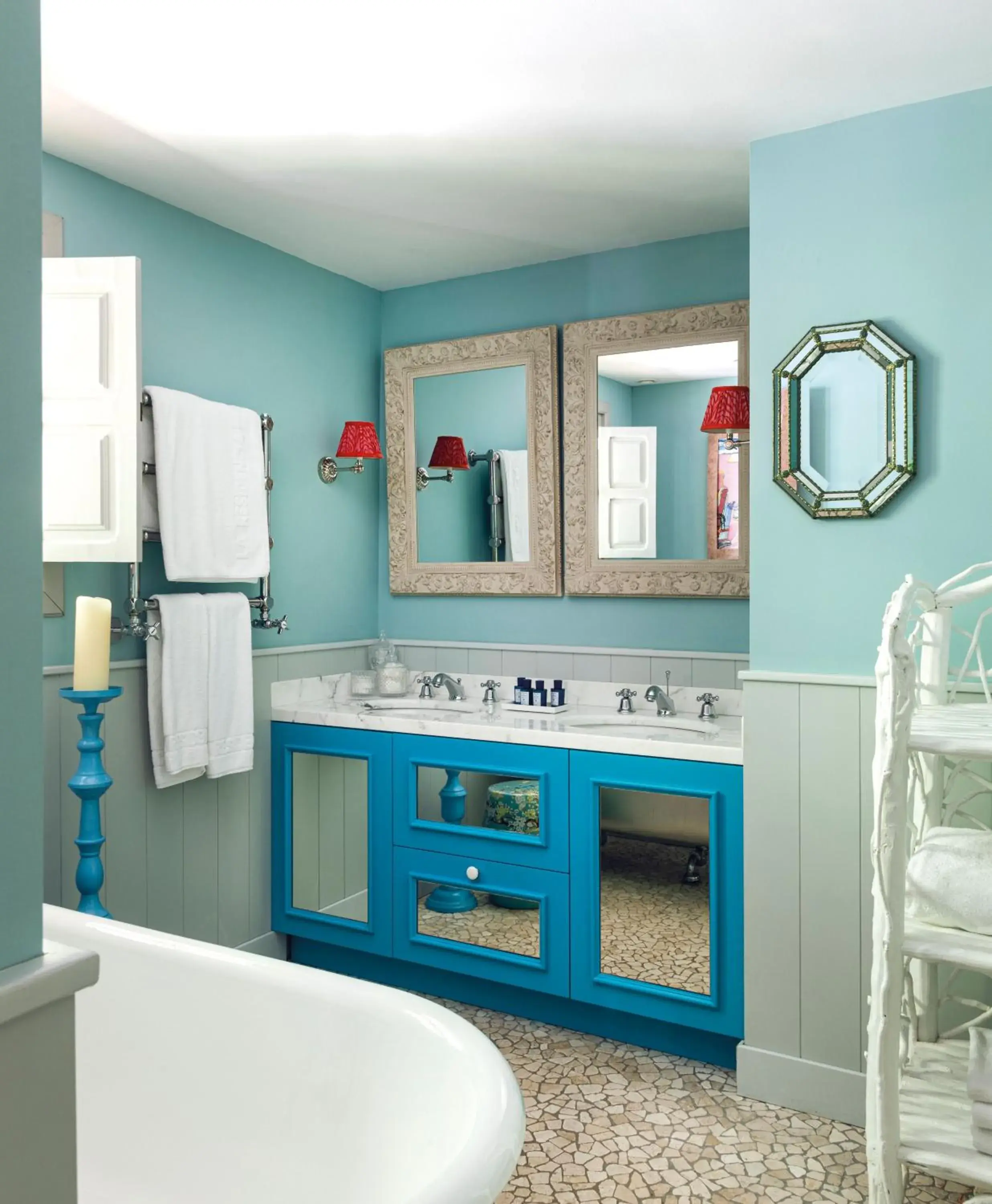 Bathroom, Kitchen/Kitchenette in La Residencia, A Belmond Hotel, Mallorca