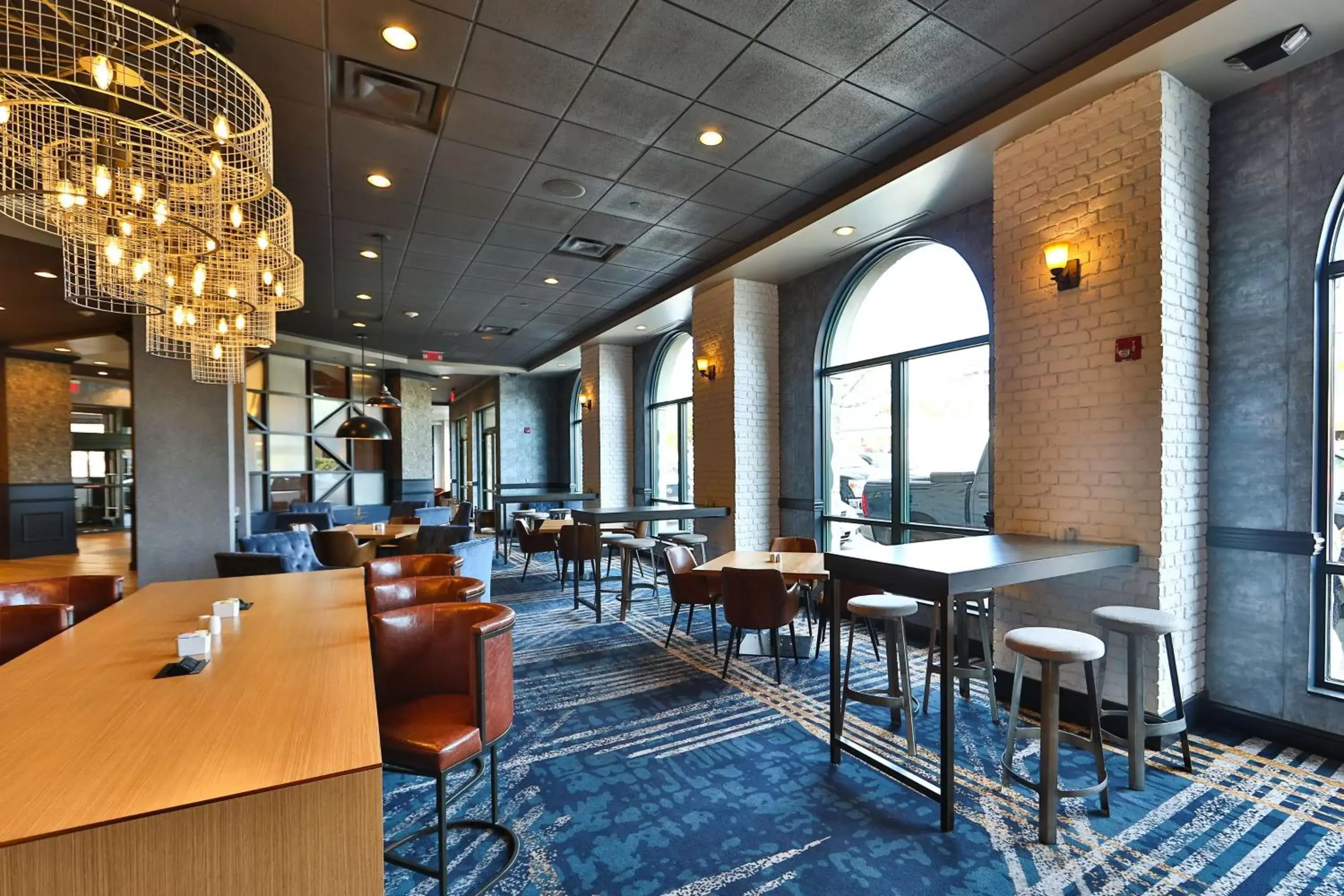 Dining area, Restaurant/Places to Eat in Hilton Garden Inn Savannah Historic District