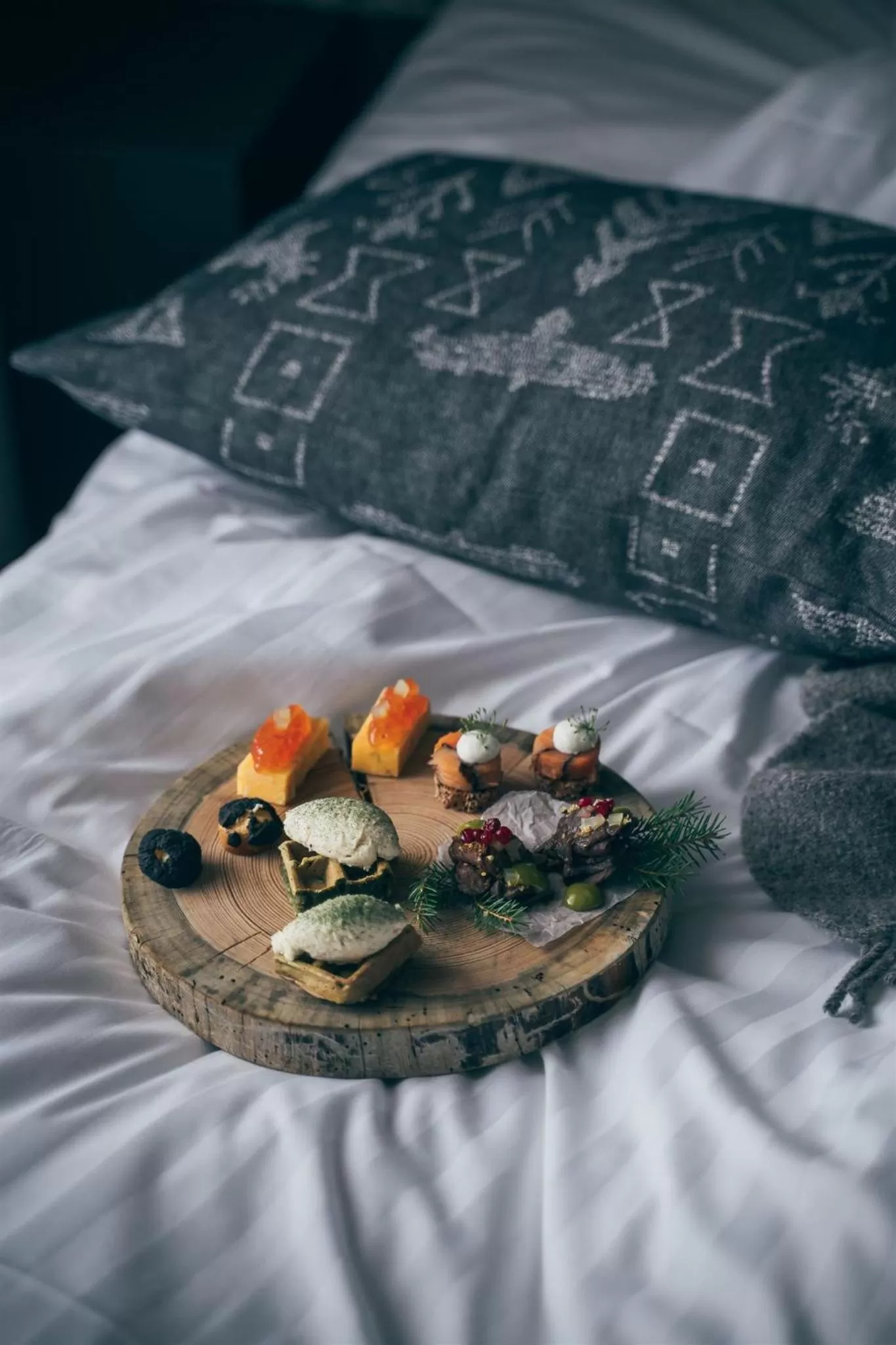 room service, Bed in Lapland Hotels Arena