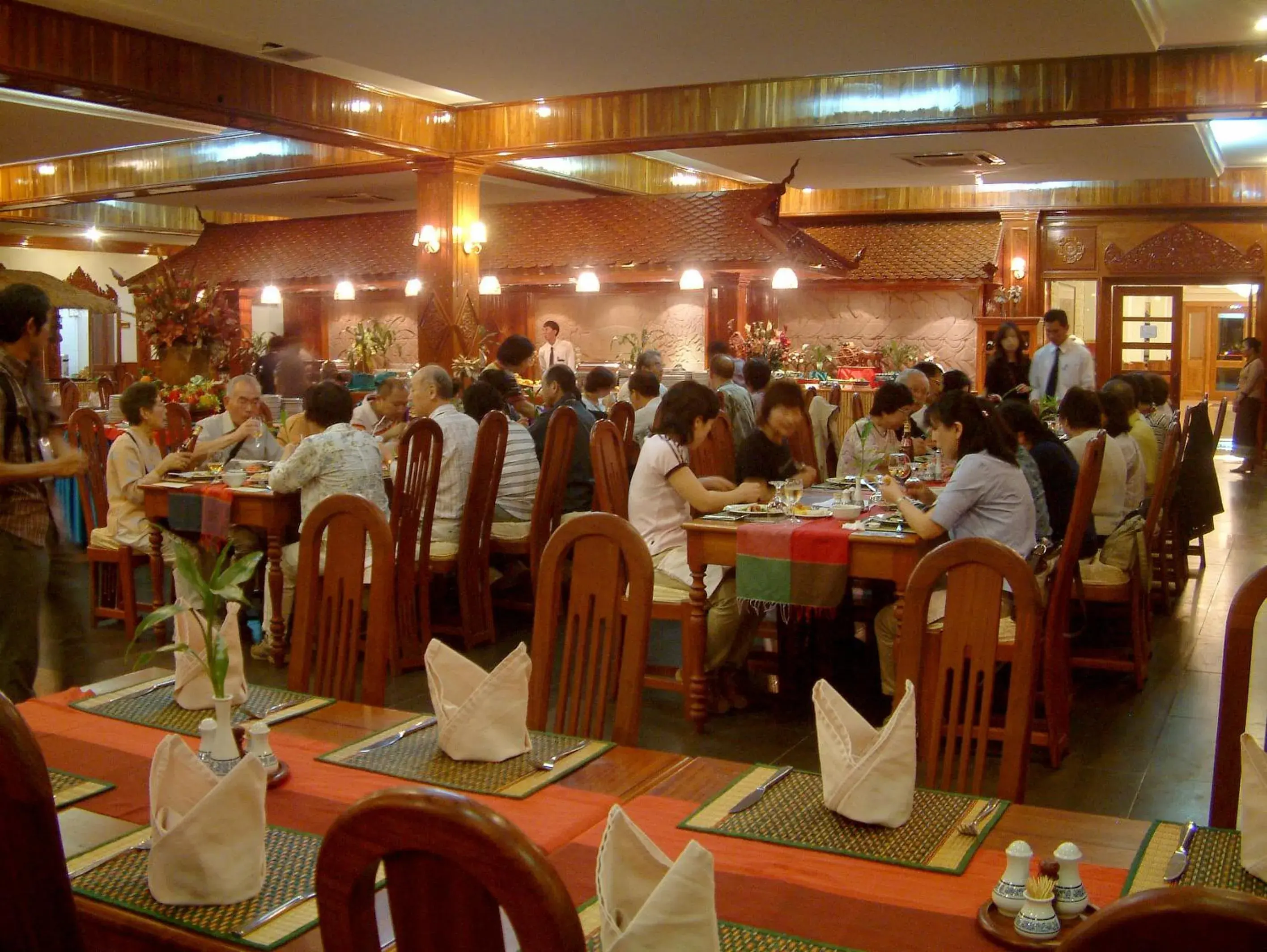 Restaurant/Places to Eat in City Angkor Hotel