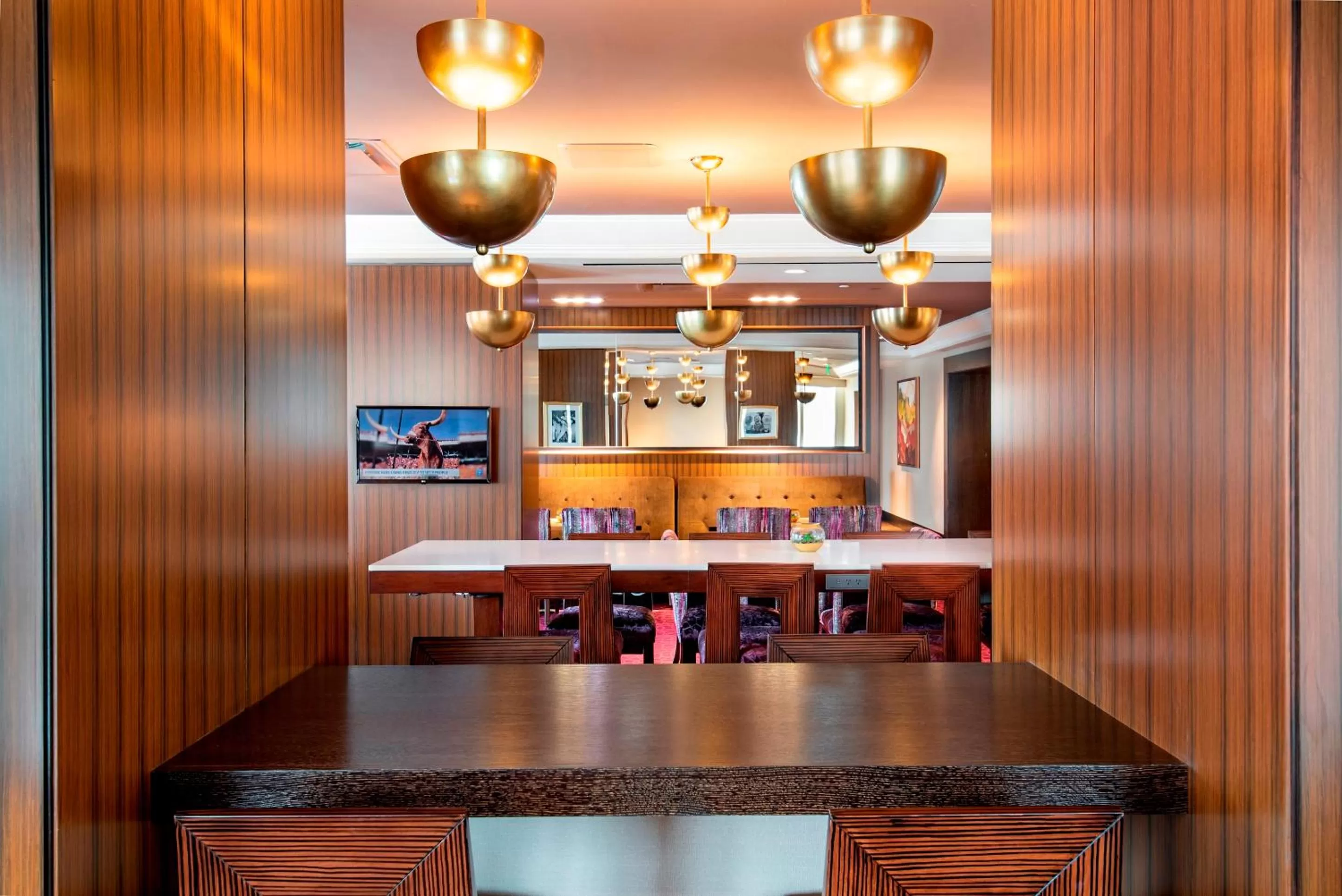 Lounge or bar in Fairmont Austin Gold Experience